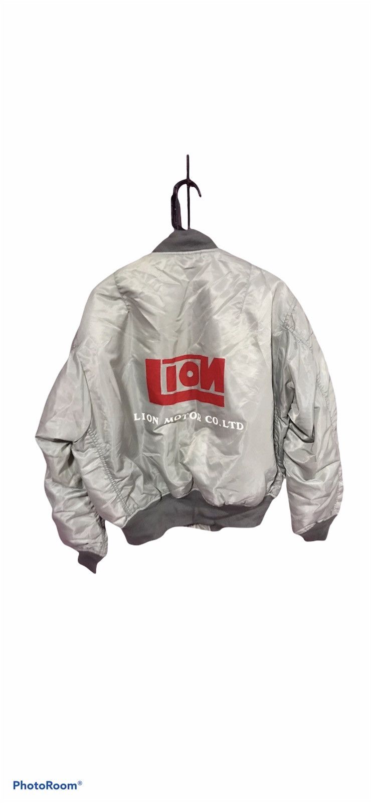 VINTAGE AIR FORCE LIGHT GREEN BOMBER JACKET