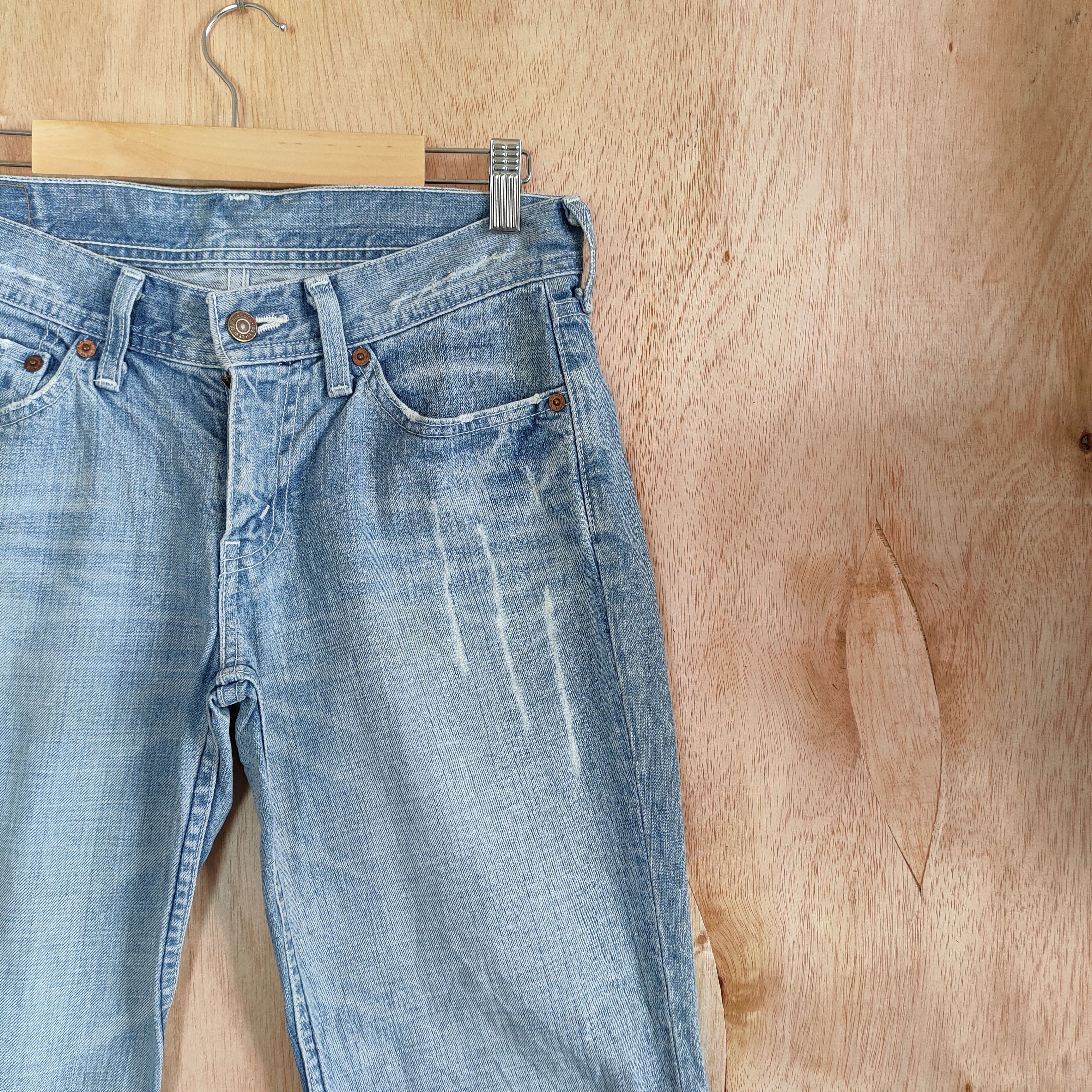 Levi's Vintage Clothing LEVI'S FLARE FADED DISTRESSED DENIM FLARE JEANS Size US 29 - 5 Thumbnail