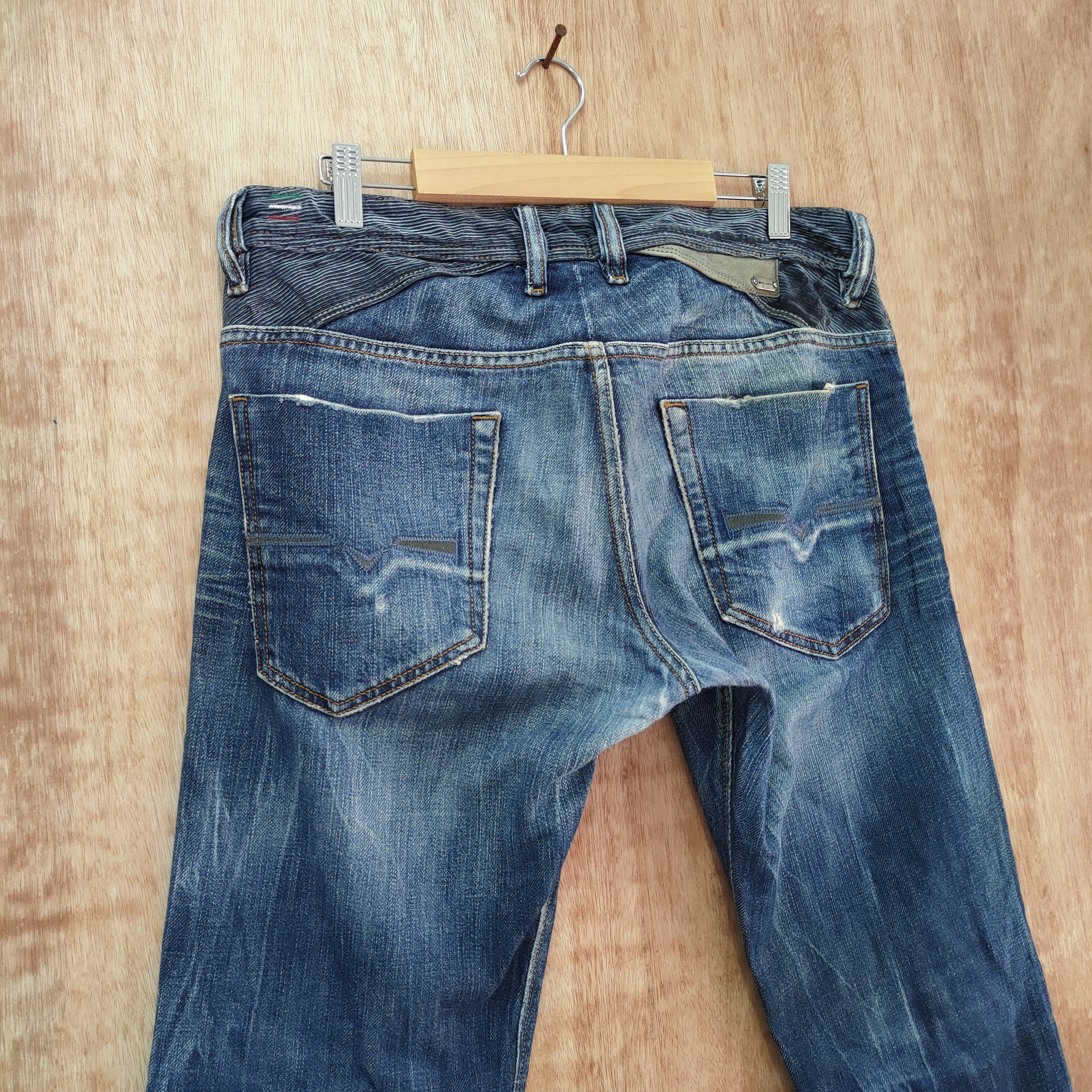 Diesel VINTAGE DIESEL FLARE RIPPEP FADED JEANS PANTS Size US 32 / EU 48 - 8 Thumbnail
