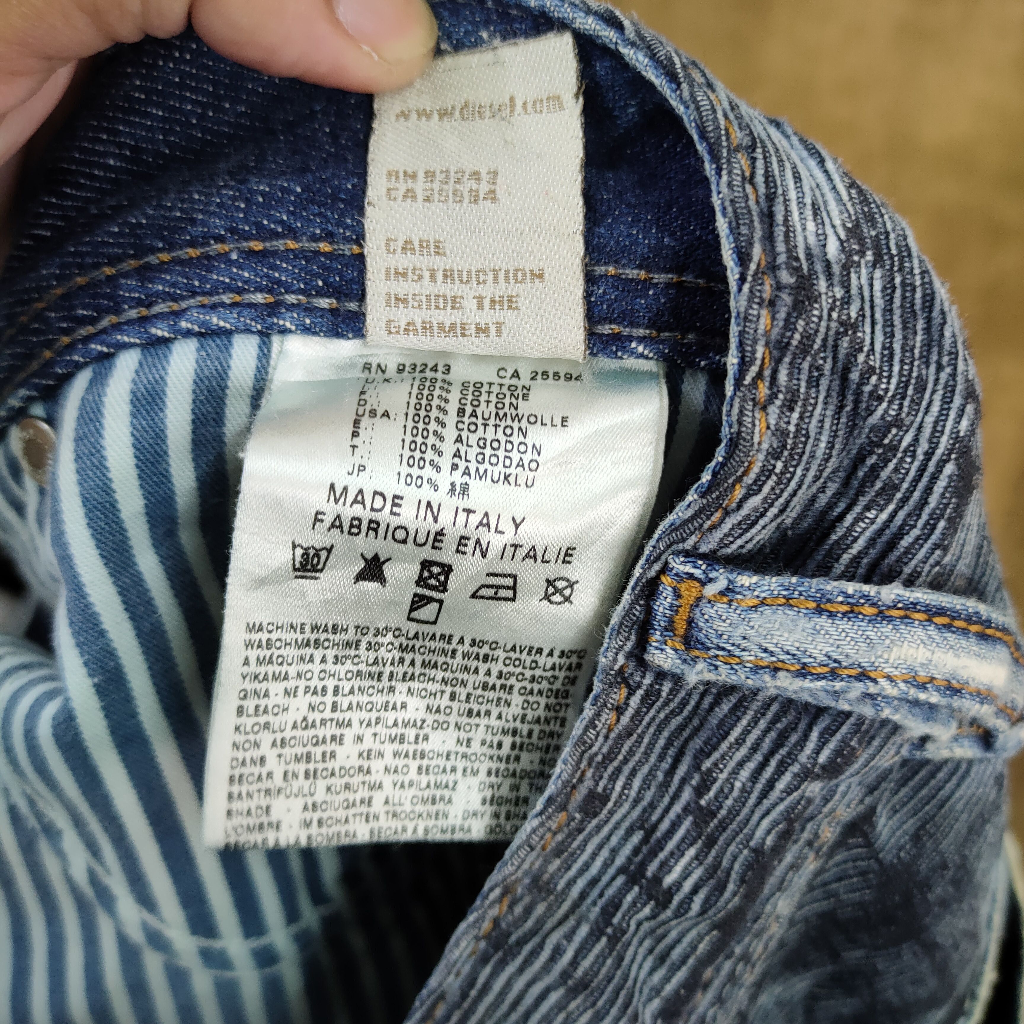 Diesel VINTAGE DIESEL FLARE RIPPEP FADED JEANS PANTS Size US 32 / EU 48 - 13 Thumbnail