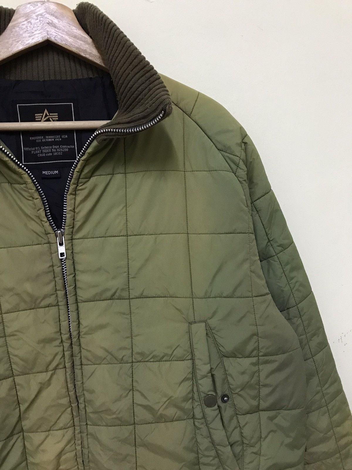 Alpha Industries × Vintage Vintage Alpha Industries Military Puffer Jacket Size US M / EU 48-50 / 2 - 6 Thumbnail