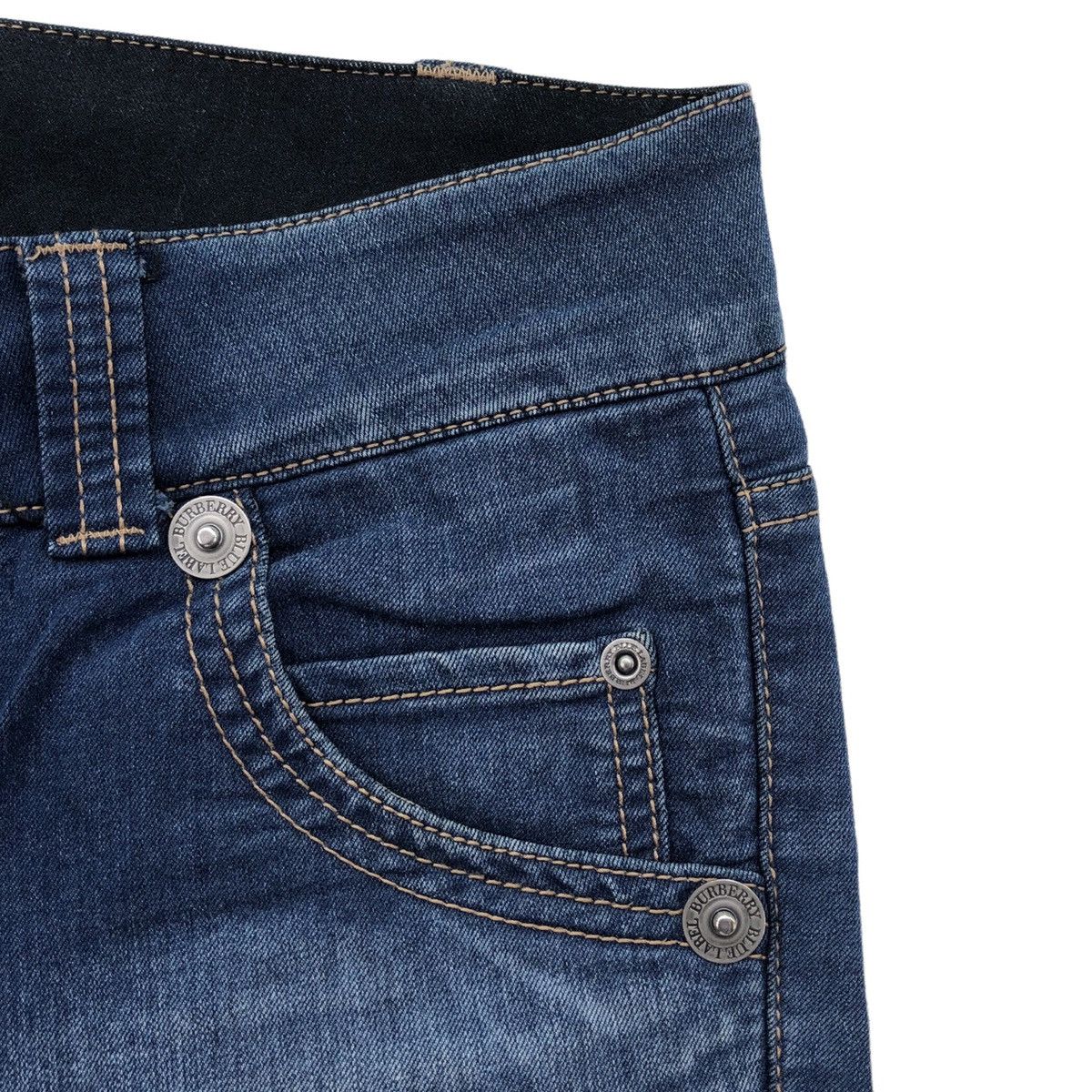 Burberry Authentic Burberry London Blue Label Stretchable Denim Pant Size 28" / US 6 / IT 42 - 5 Thumbnail
