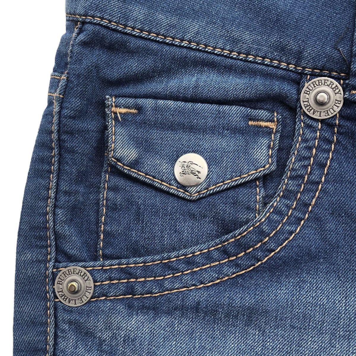 Burberry Authentic Burberry London Blue Label Stretchable Denim Pant Size 28" / US 6 / IT 42 - 6 Thumbnail