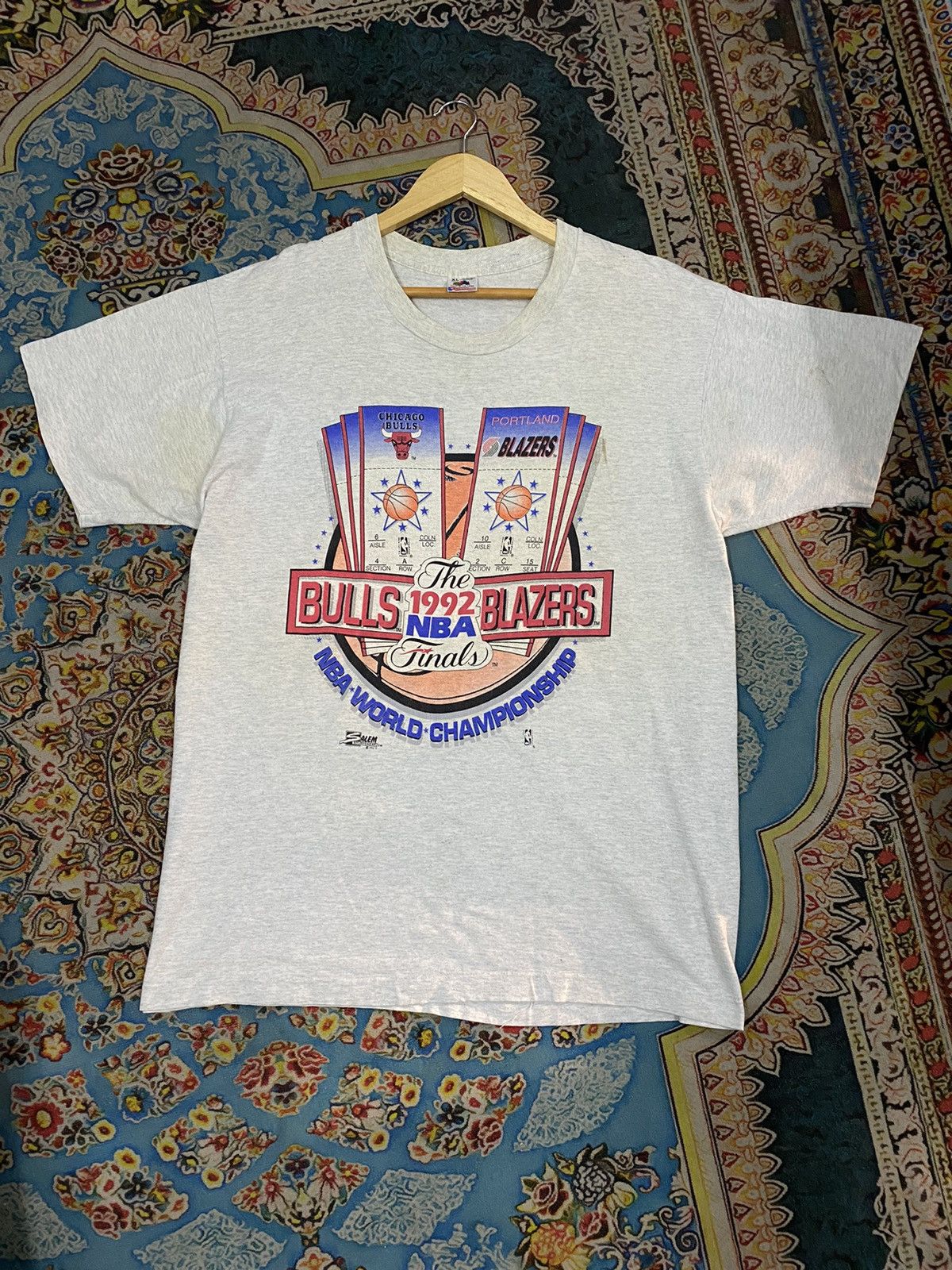 Fruit Of The Loom × NBA × Vintage Vintage 1992 NBA FINALS Chicago Bulls vs Portland Blazers Size US XL / EU 56 / 4 - 1 Thumbnail