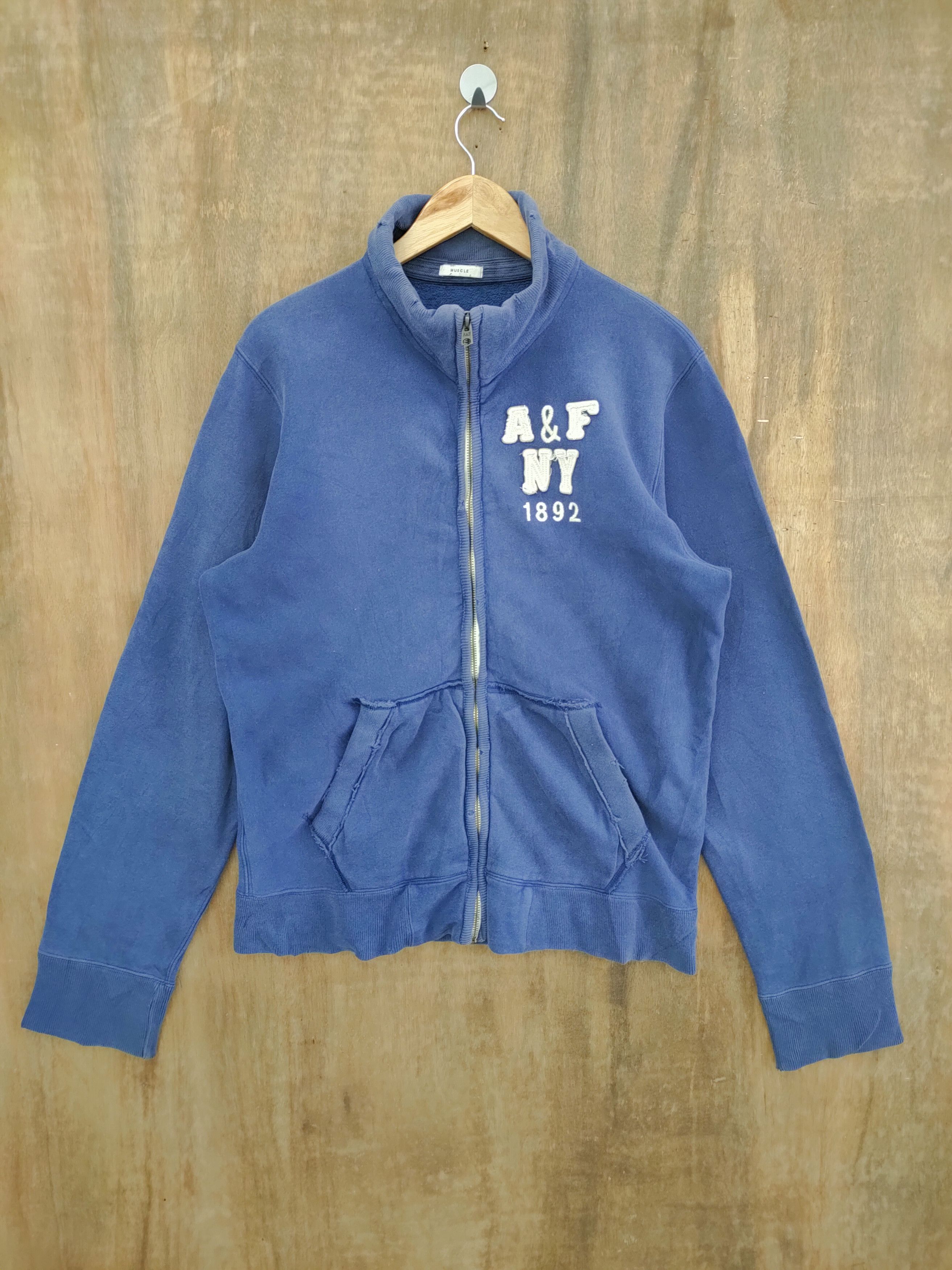 ABERCROMBIE AND FITCH X-LARGE DISTRESSED FADED SWEATSHIRT, image size:2625x3500