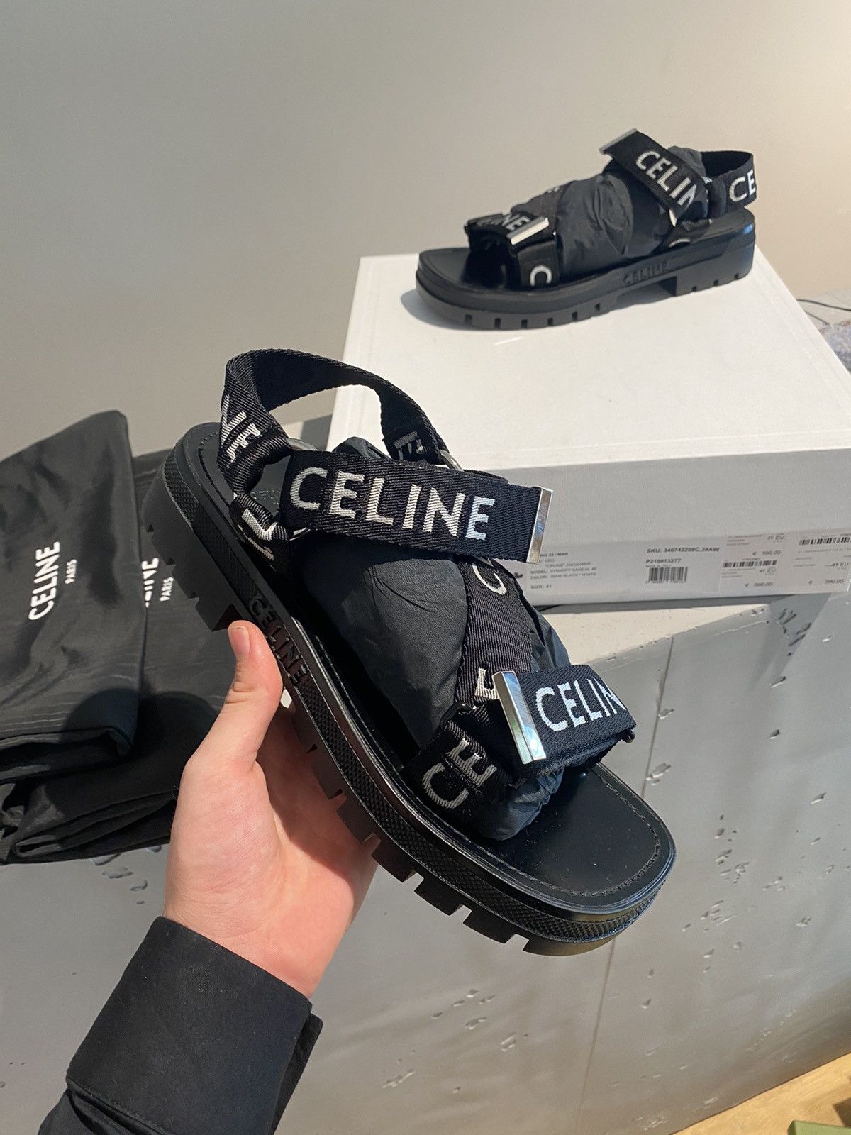 サンダル Celine Strappy Sandals CELINE - CLEA TRIOMPHE STRAPPY SANDAL IN CALFSKIN - VEGETAL