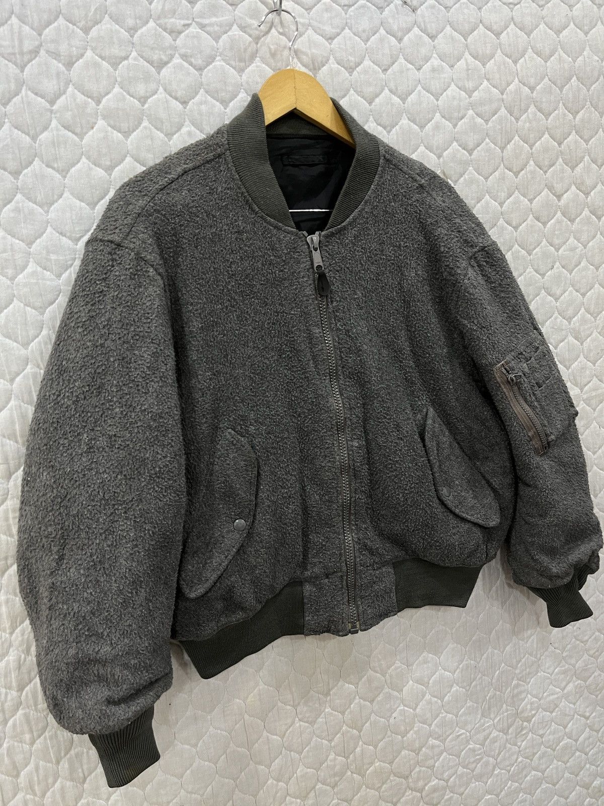 Japanese Brand (Aaa). UNITED GEAR RIVERSIBLE BOMBER JACKET Size US M / EU 48-50 / 2 - 6 Thumbnail
