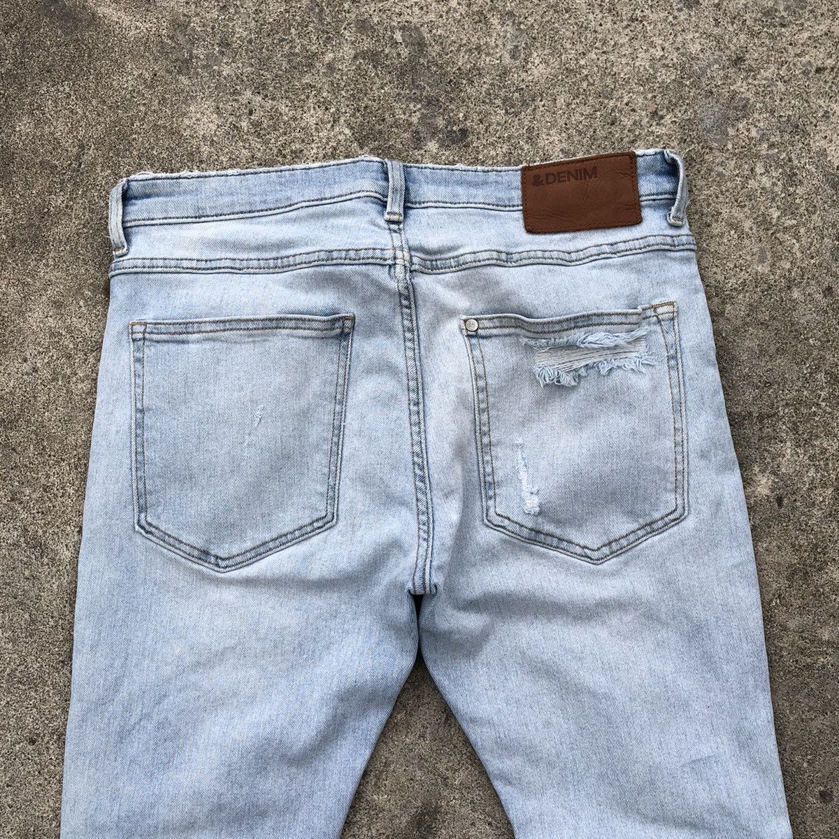 H&M × Japanese Brand 🔥Thrash🔥H&M Stoned Wash Rips Distress Skinny Denim Jeans Size US 32 / EU 48 - 5 Thumbnail