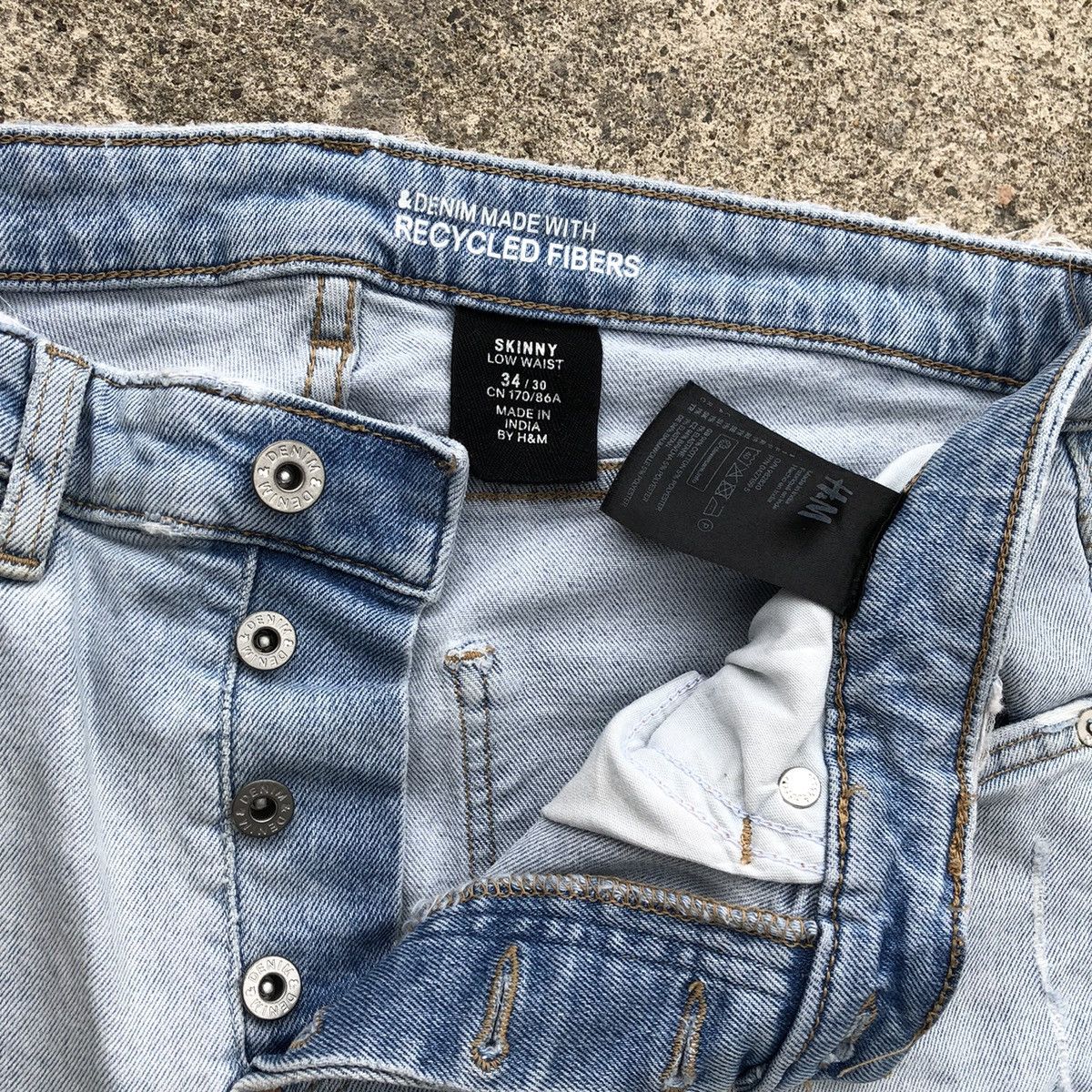 H&M × Japanese Brand 🔥Thrash🔥H&M Stoned Wash Rips Distress Skinny Denim Jeans Size US 32 / EU 48 - 13 Thumbnail