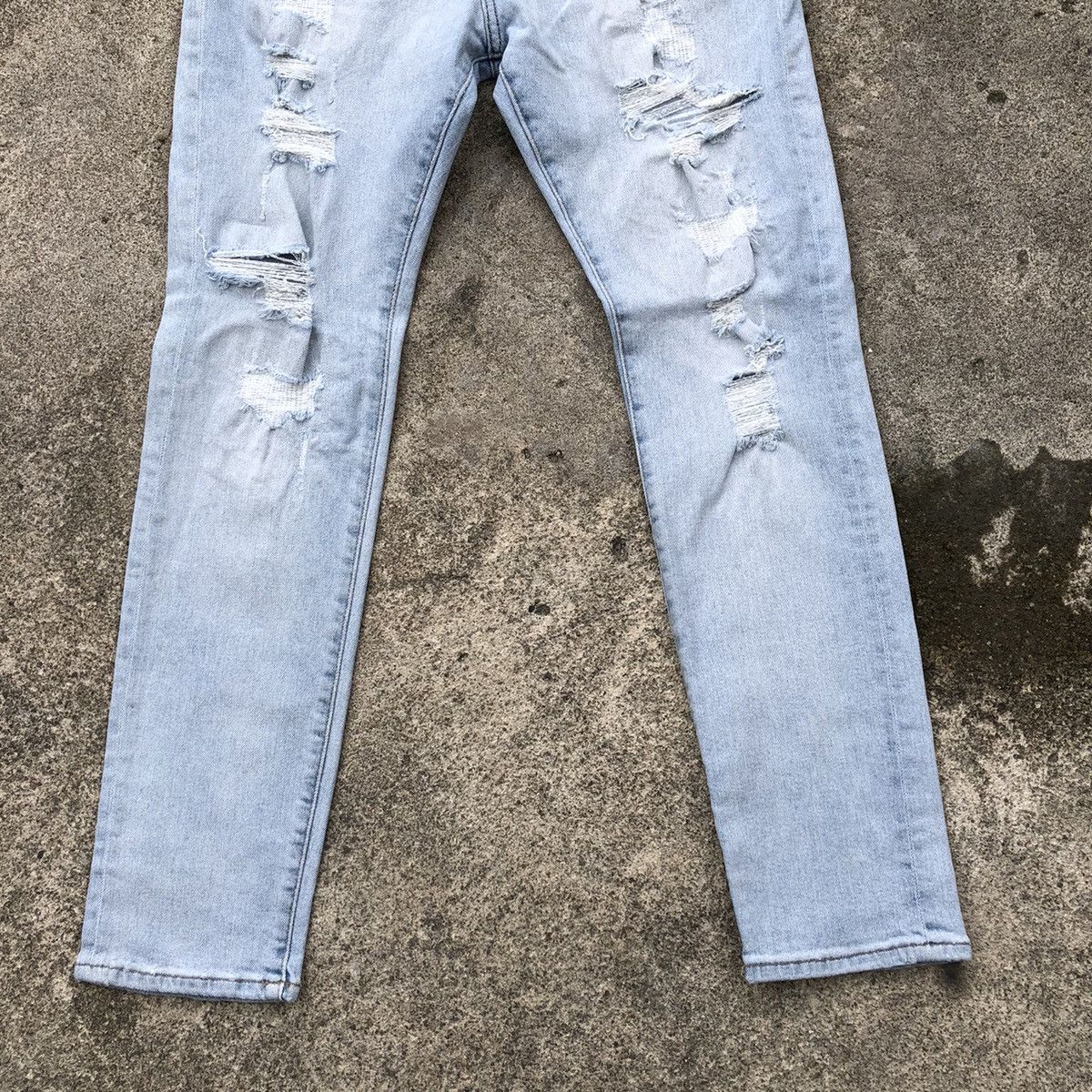 H&M × Japanese Brand 🔥Thrash🔥H&M Stoned Wash Rips Distress Skinny Denim Jeans Size US 32 / EU 48 - 3 Thumbnail