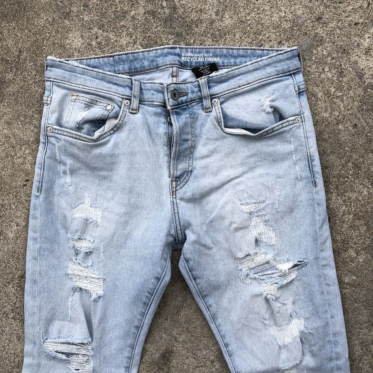 H&M × Japanese Brand 🔥Thrash🔥H&M Stoned Wash Rips Distress Skinny Denim Jeans Size US 32 / EU 48 - 2 Thumbnail