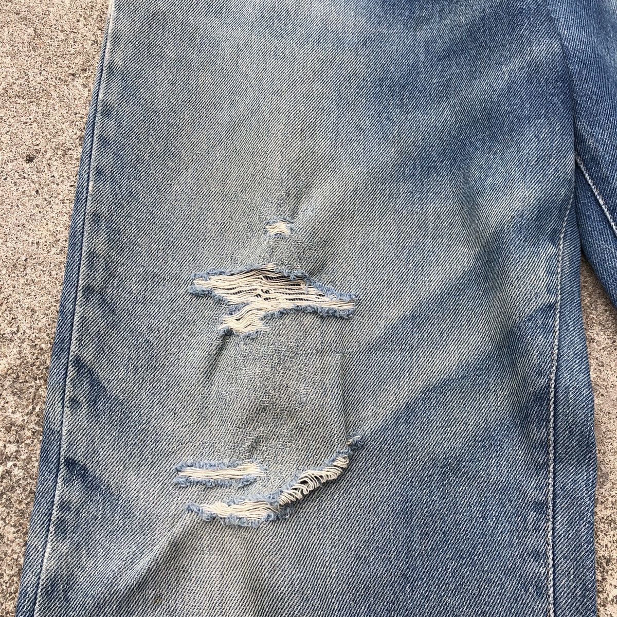 Converse 🔥Thrash🔥Converse Stoned Wash Rips Baggy Relaxed Denim Jeans Size US 30 / EU 46 - 9 Thumbnail