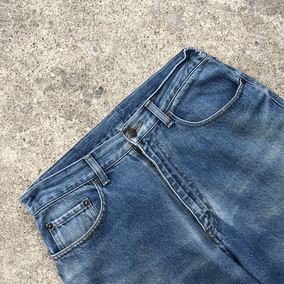 Converse 🔥Thrash🔥Converse Stoned Wash Rips Baggy Relaxed Denim Jeans Size US 30 / EU 46 - 13 Thumbnail