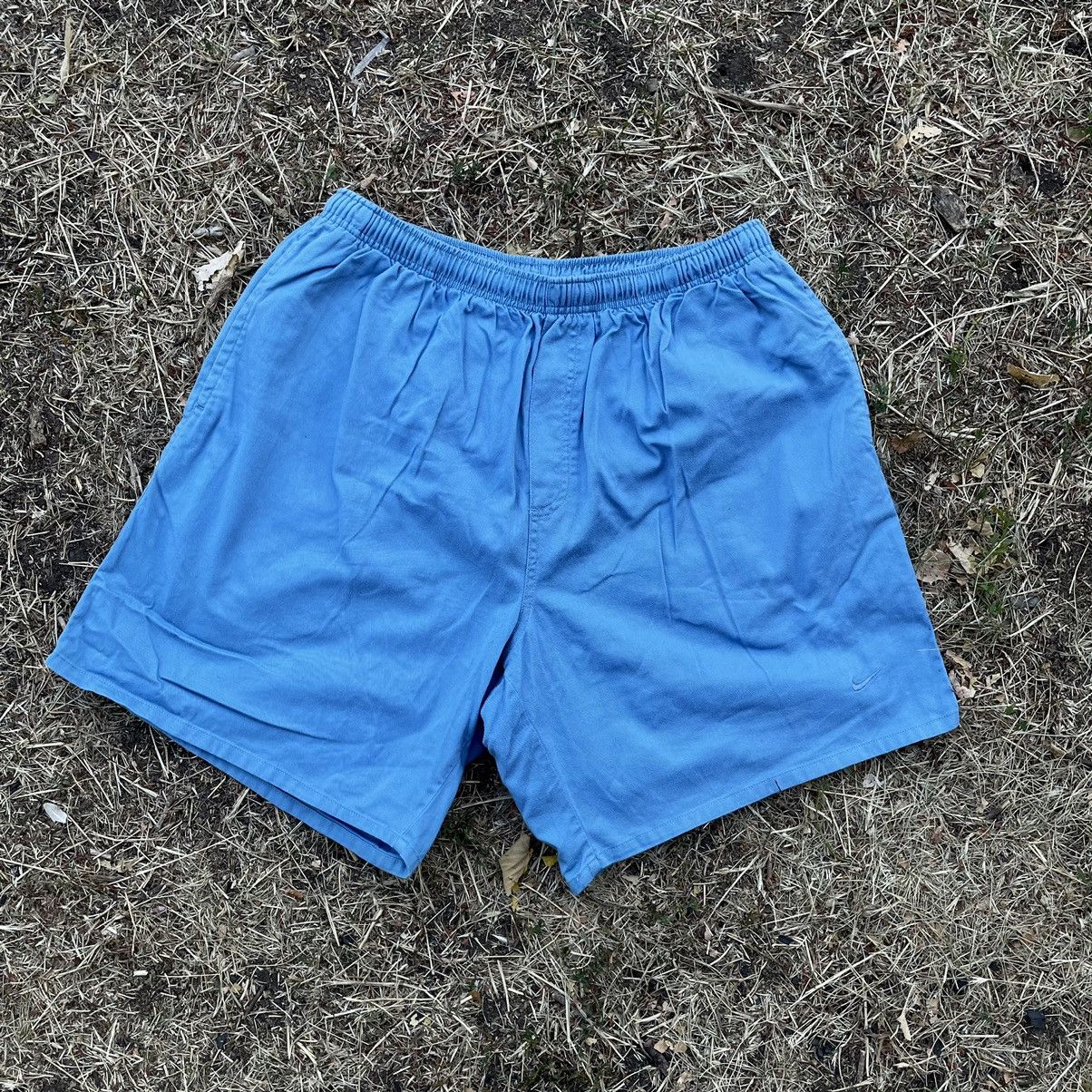 Nike Vintage 90s Nike Swoosh Logo Shorts Streetwear Size L Size US 34 / EU 50 - 1 Thumbnail