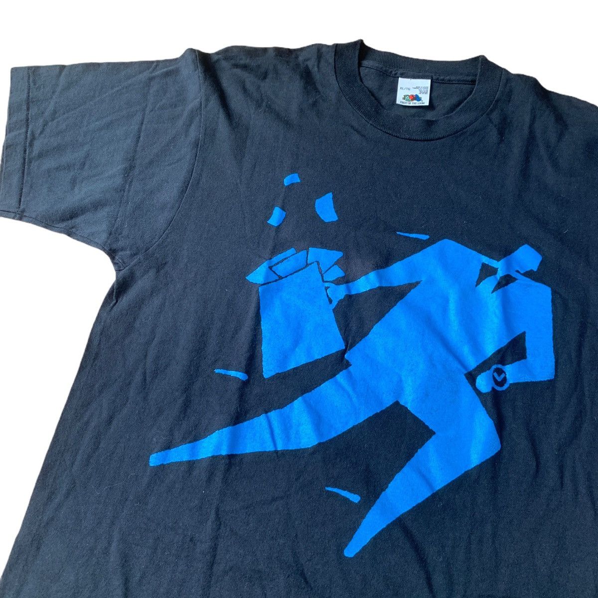 Band Tees × Vintage Vintage 90s Business Man Watch Art Single Stitch T Shirt Size US XL / EU 56 / 4 - 1 Thumbnail