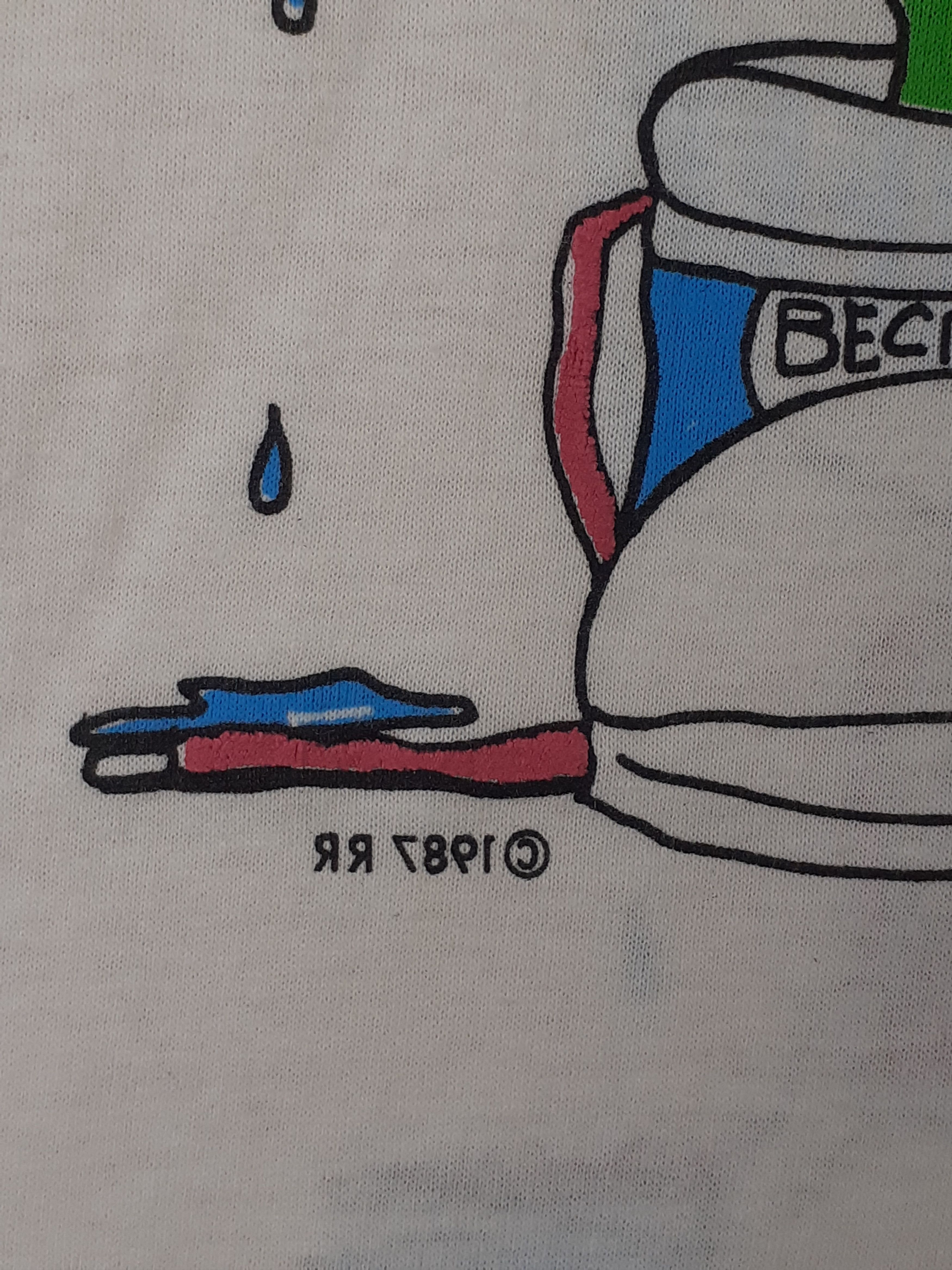 Collect and Select DL 80' Party Animal (Nassan Bahamas) becroc vintage #2747 Size US M / EU 48-50 / 2 - 8 Thumbnail