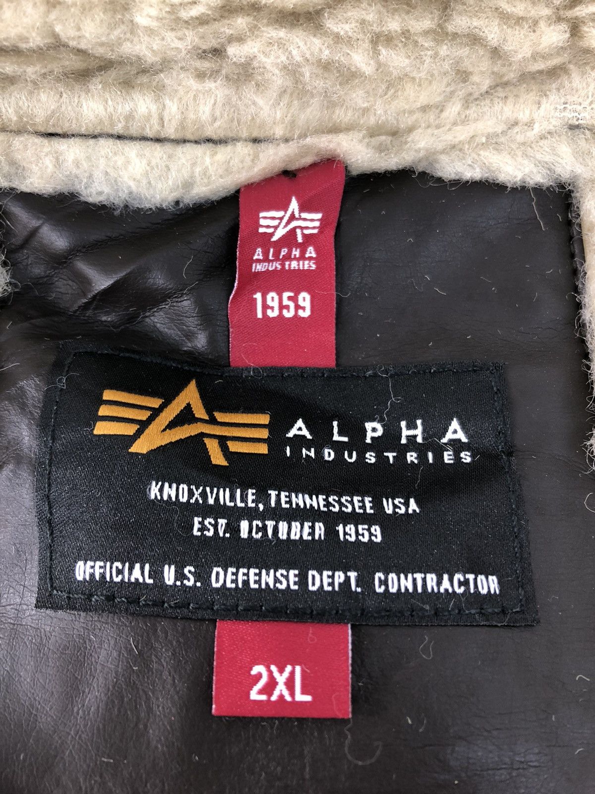 Alpha Industries Alpha Industries Type B3 Flight Bomber Padded Sherpa Inner Size US XXL / EU 58 / 5 - 5 Thumbnail