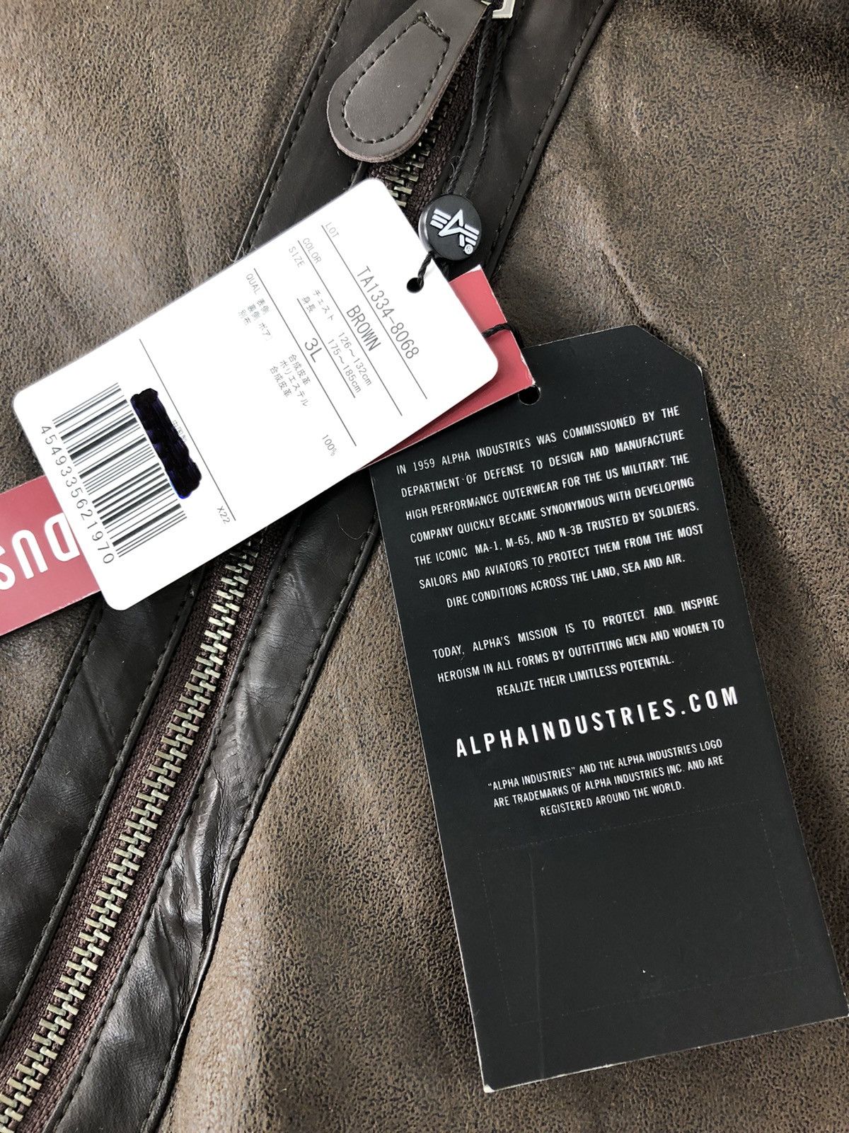 Alpha Industries Alpha Industries Type B3 Flight Bomber Padded Sherpa Inner Size US XXL / EU 58 / 5 - 10 Thumbnail