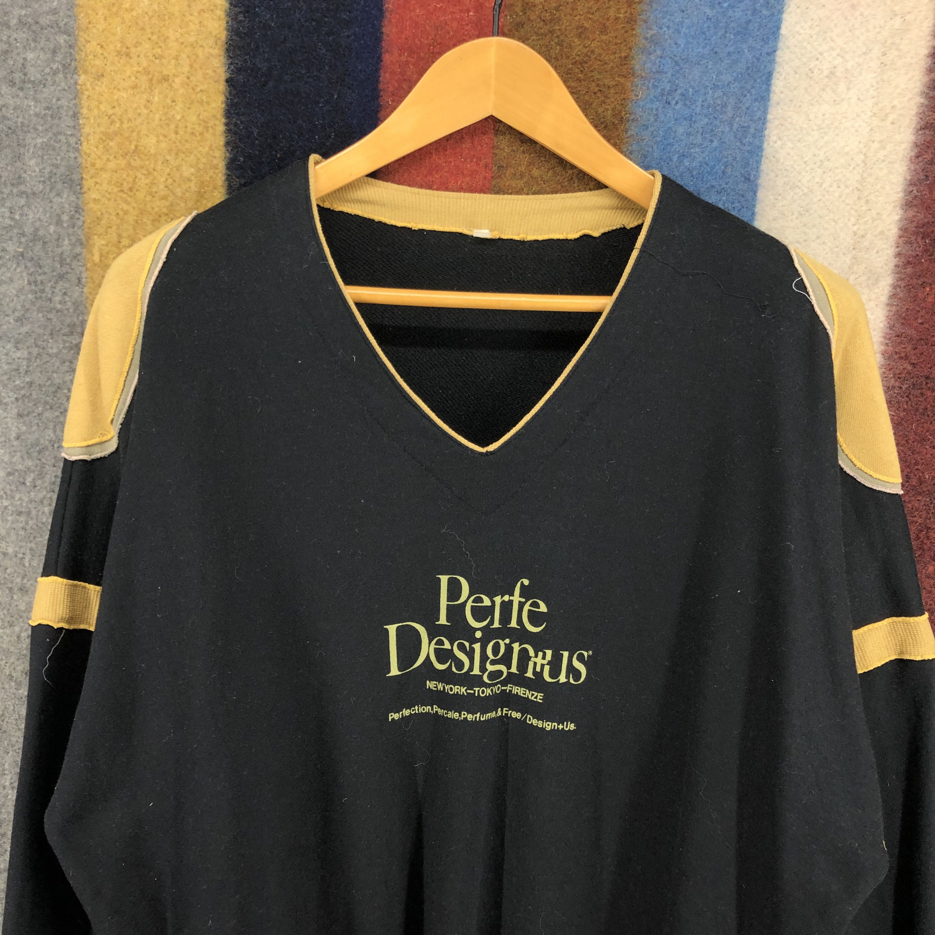 Vintage Vintage PERFE DESIGNUS Deep V Neck Sweatshirt #0668/AC Size US XL / EU 56 / 4 - 2 Thumbnail