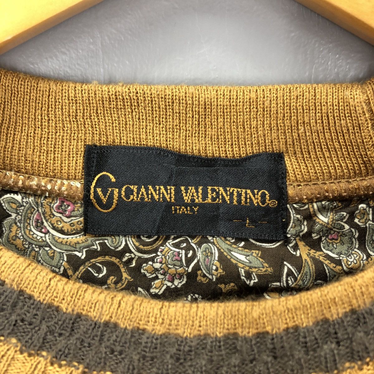 Gianni Valentino Vintage GIANNI VALENTINO Crew Neck Sweatshirt #1064/AK Size US M / EU 48-50 / 2 - 6 Thumbnail