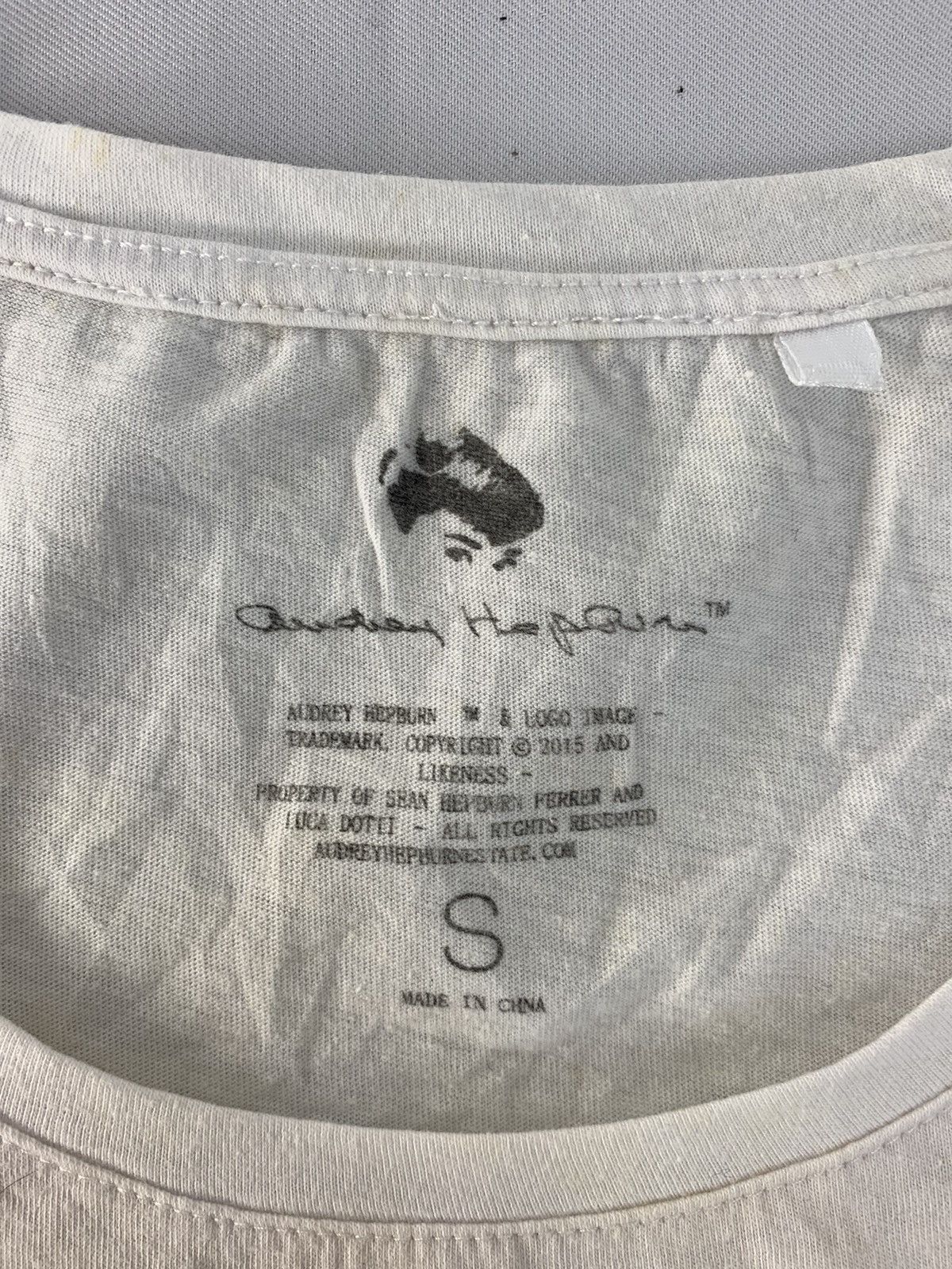 Vintage Audrey Hepburn British Film Star Smoking Cat Screen Printed Size S / US 4 / IT 40 - 5 Thumbnail