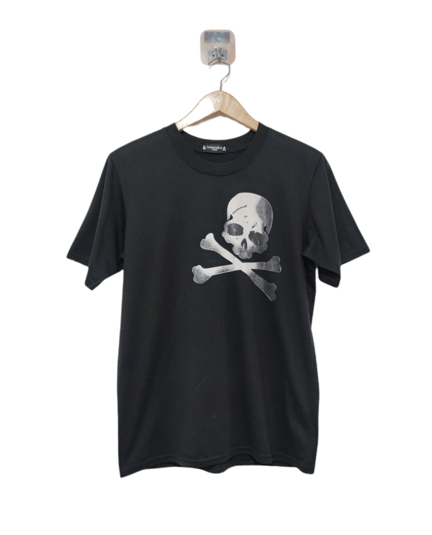 image of Mastermind Japan Mastermind Tee Skull Love&kiss in Black, Men's (Size Medium)