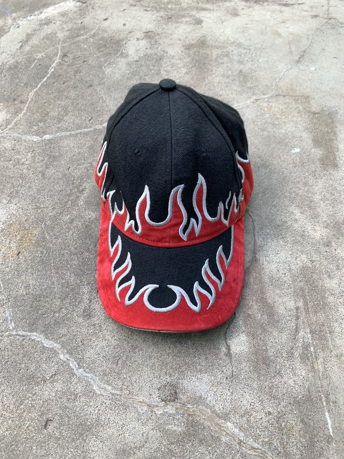 Japanese Brand Vintage Original Chillouts Head Gear y2k Inferno flames Cap Size ONE SIZE - 5 Thumbnail