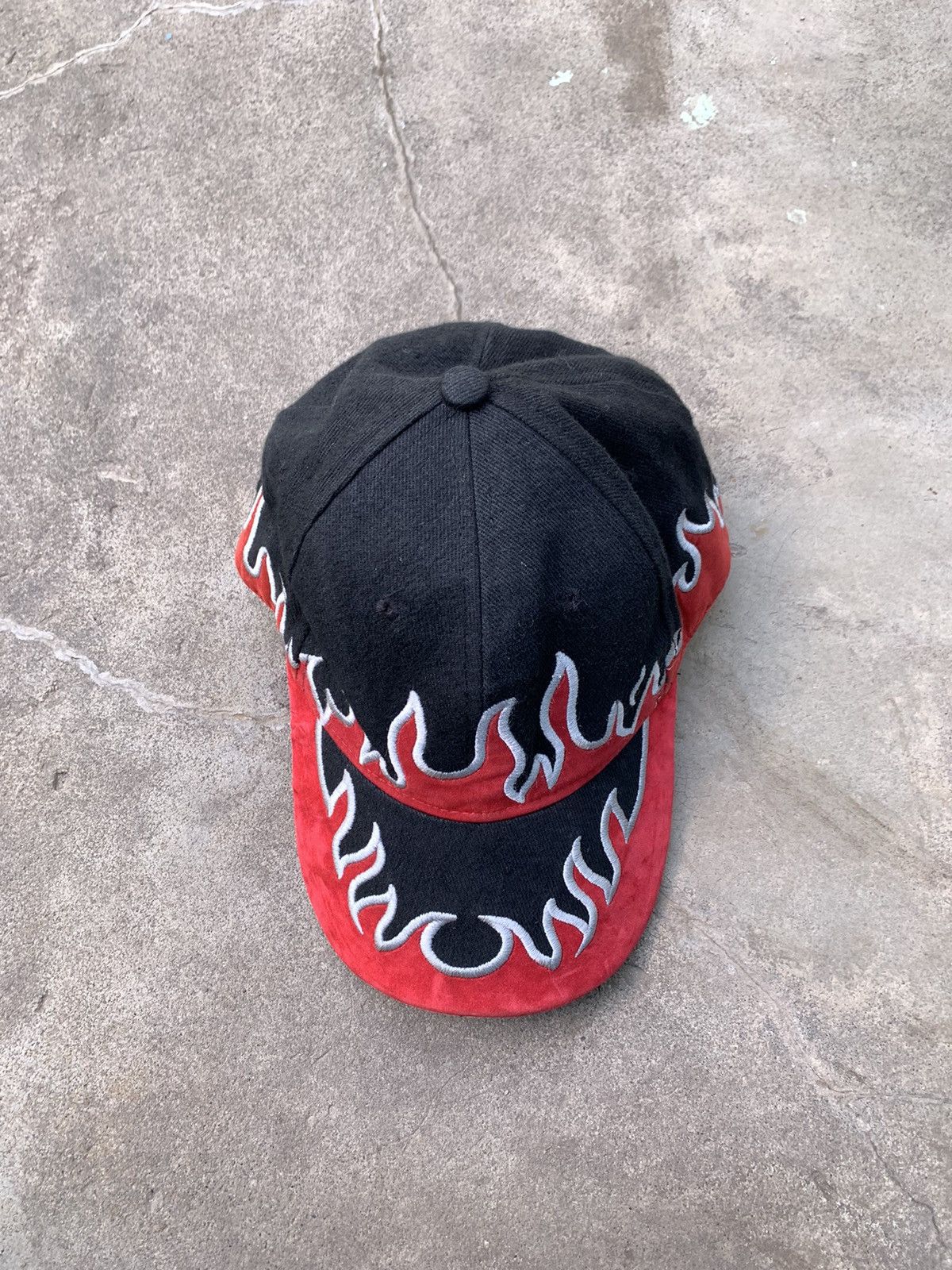 Japanese Brand Vintage Original Chillouts Head Gear y2k Inferno flames Cap Size ONE SIZE - 11 Thumbnail