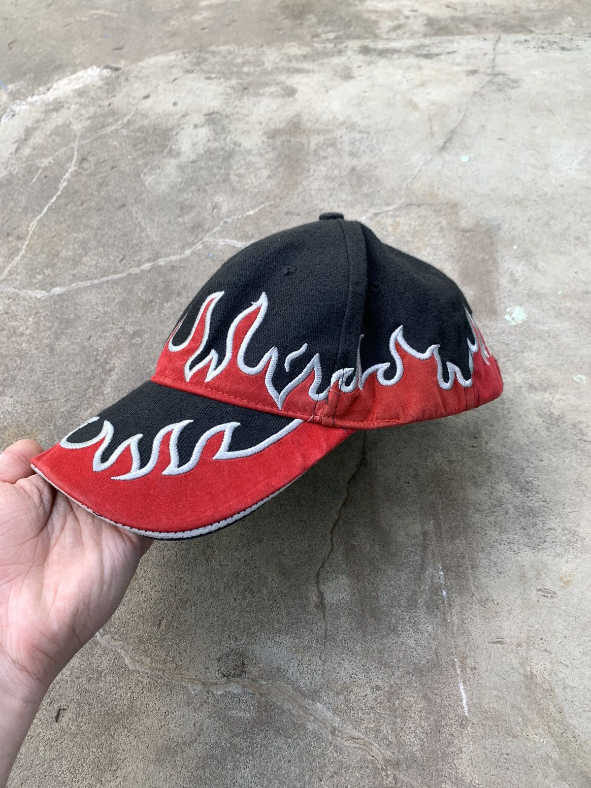 Japanese Brand Vintage Original Chillouts Head Gear y2k Inferno flames Cap Size ONE SIZE - 2 Thumbnail