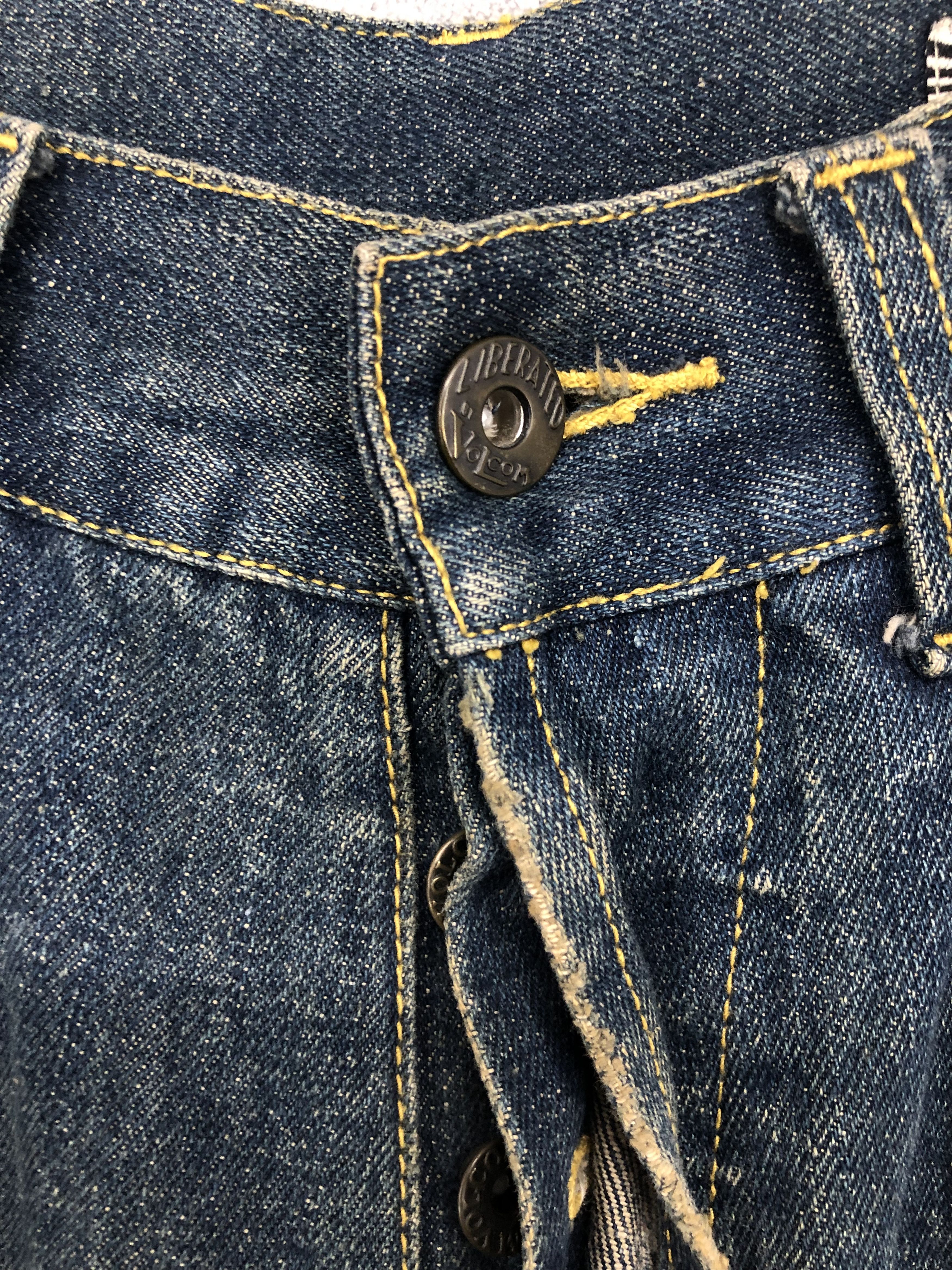 Volcom Volcom Distressed Denim Jeans Size US 30 / EU 46 - 4 Thumbnail