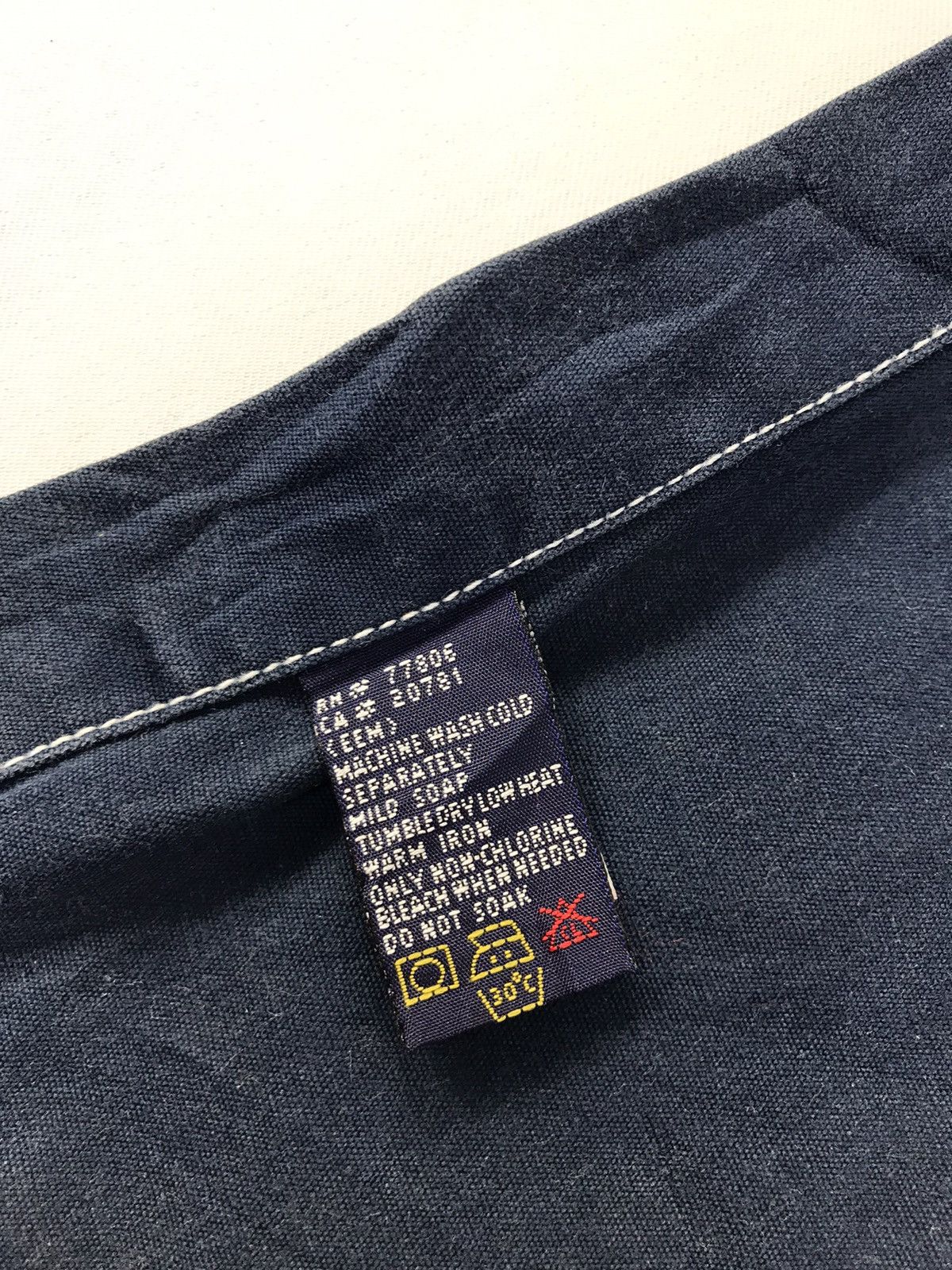 Tommy Hilfiger × Vintage Tommy Hilfiger Khakis Button Up Shirt Classic Fashion Size US M / EU 48-50 / 2 - 7 Thumbnail