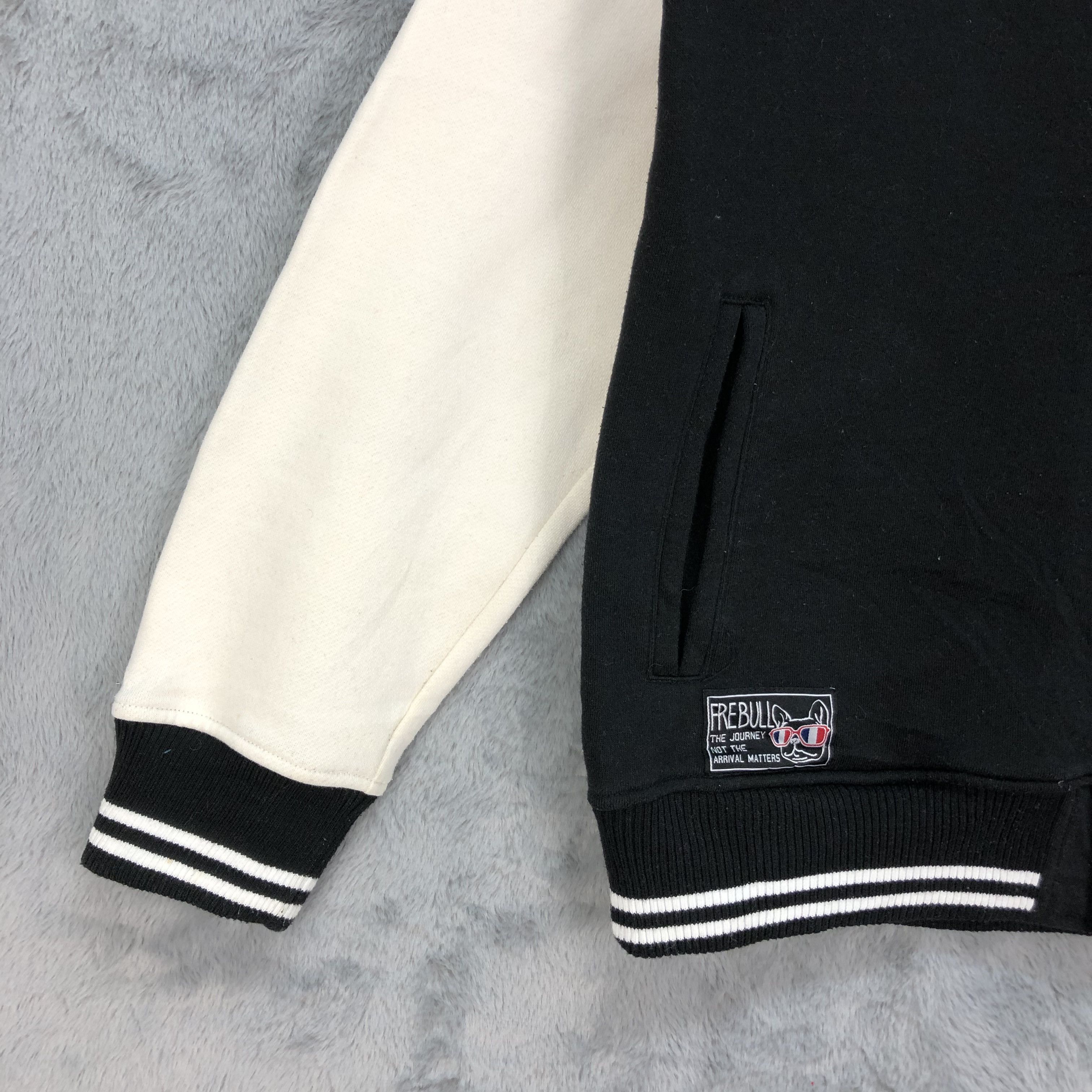 Japanese Brand FRE BULL Patches Logo Varsity Sweater #4822-172 Size US L / EU 52-54 / 3 - 6 Thumbnail