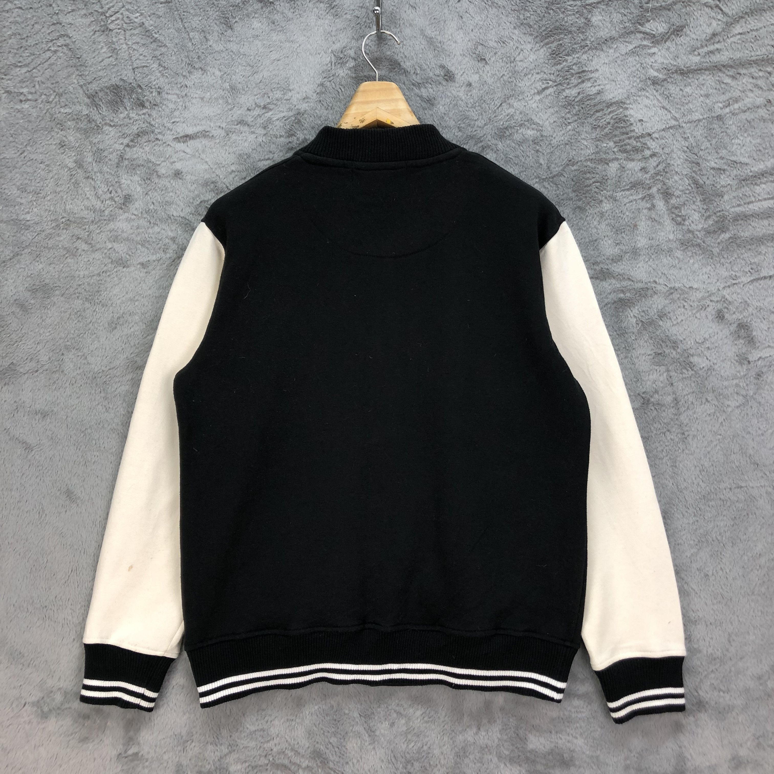 Japanese Brand FRE BULL Patches Logo Varsity Sweater #4822-172 Size US L / EU 52-54 / 3 - 12 Thumbnail