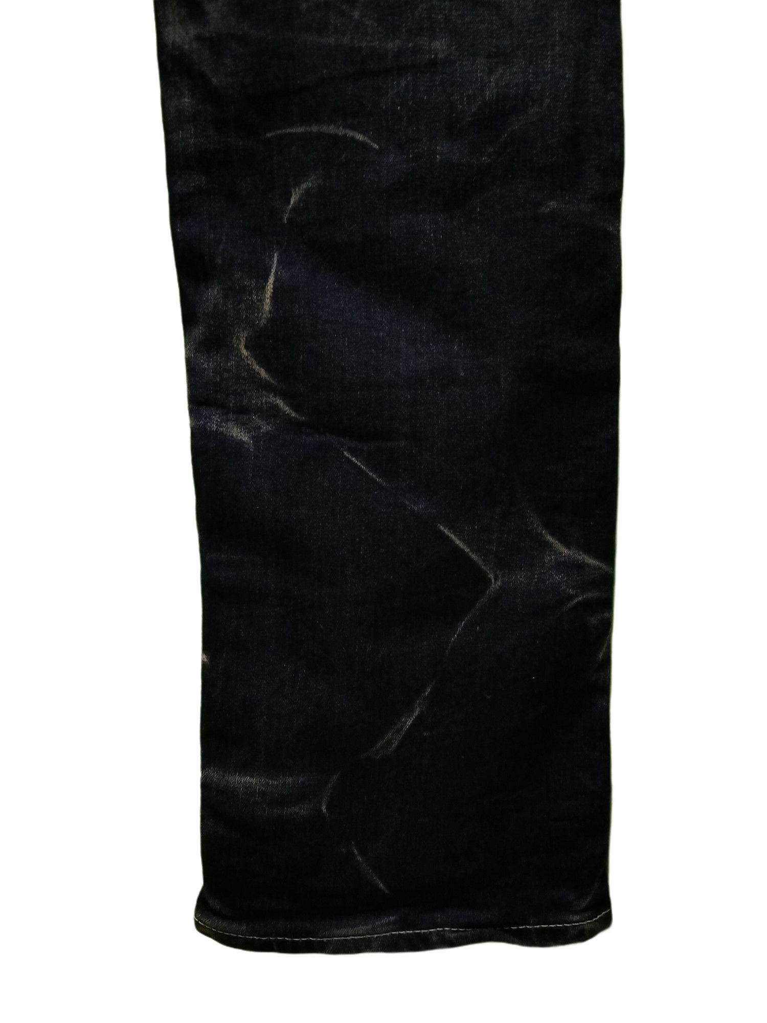 Vanquish Japanese Brand Vanquish Distressed Bolt Denim Jeans Size US 34 / EU 50 - 16 Thumbnail