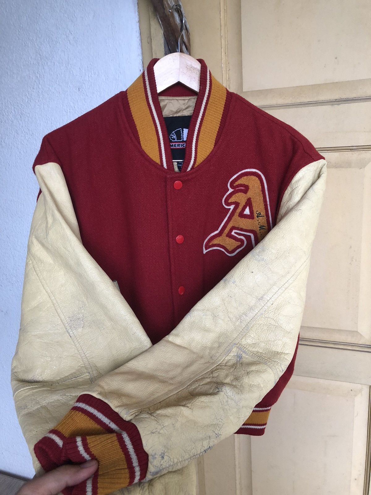 Vintage Vintage Americanino Arm Leather Varsity Jacket Size US L / EU 52-54 / 3 - 11 Thumbnail