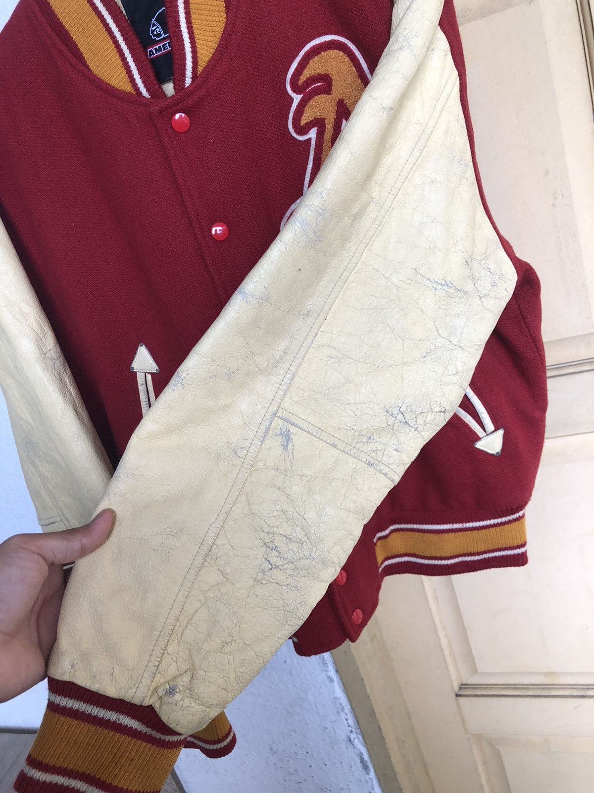 Vintage Vintage Americanino Arm Leather Varsity Jacket Size US L / EU 52-54 / 3 - 6 Thumbnail
