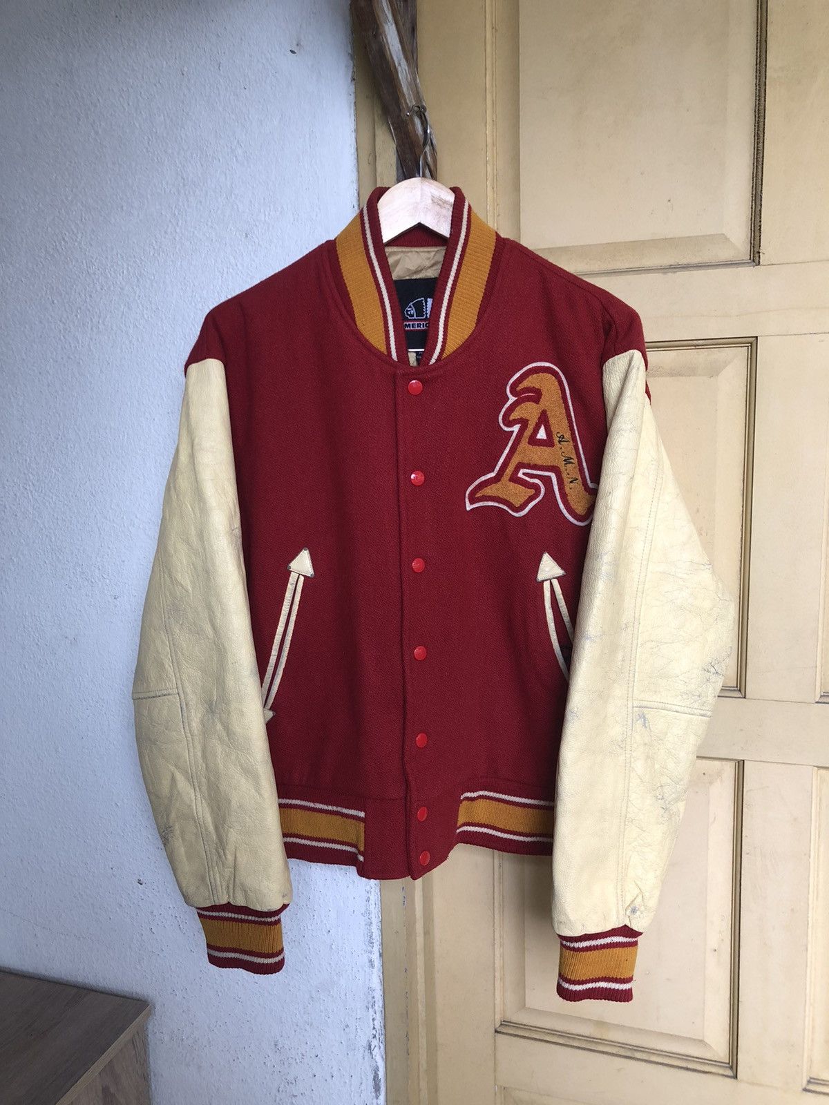Vintage Vintage Americanino Arm Leather Varsity Jacket Size US L / EU 52-54 / 3 - 5 Thumbnail