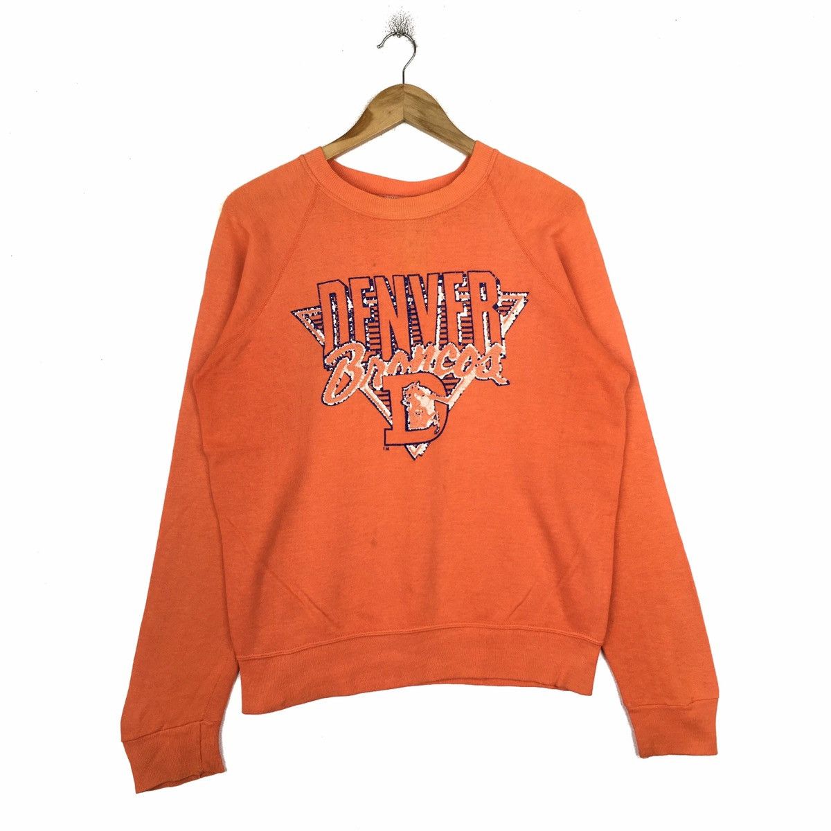 Vintage Denver Football Sweatshirt, Vintage Style Denver Football Crewneck  Sweatshirt, Denver Broncos Sweatshirt, Sunday Football - YMdecor Home Store