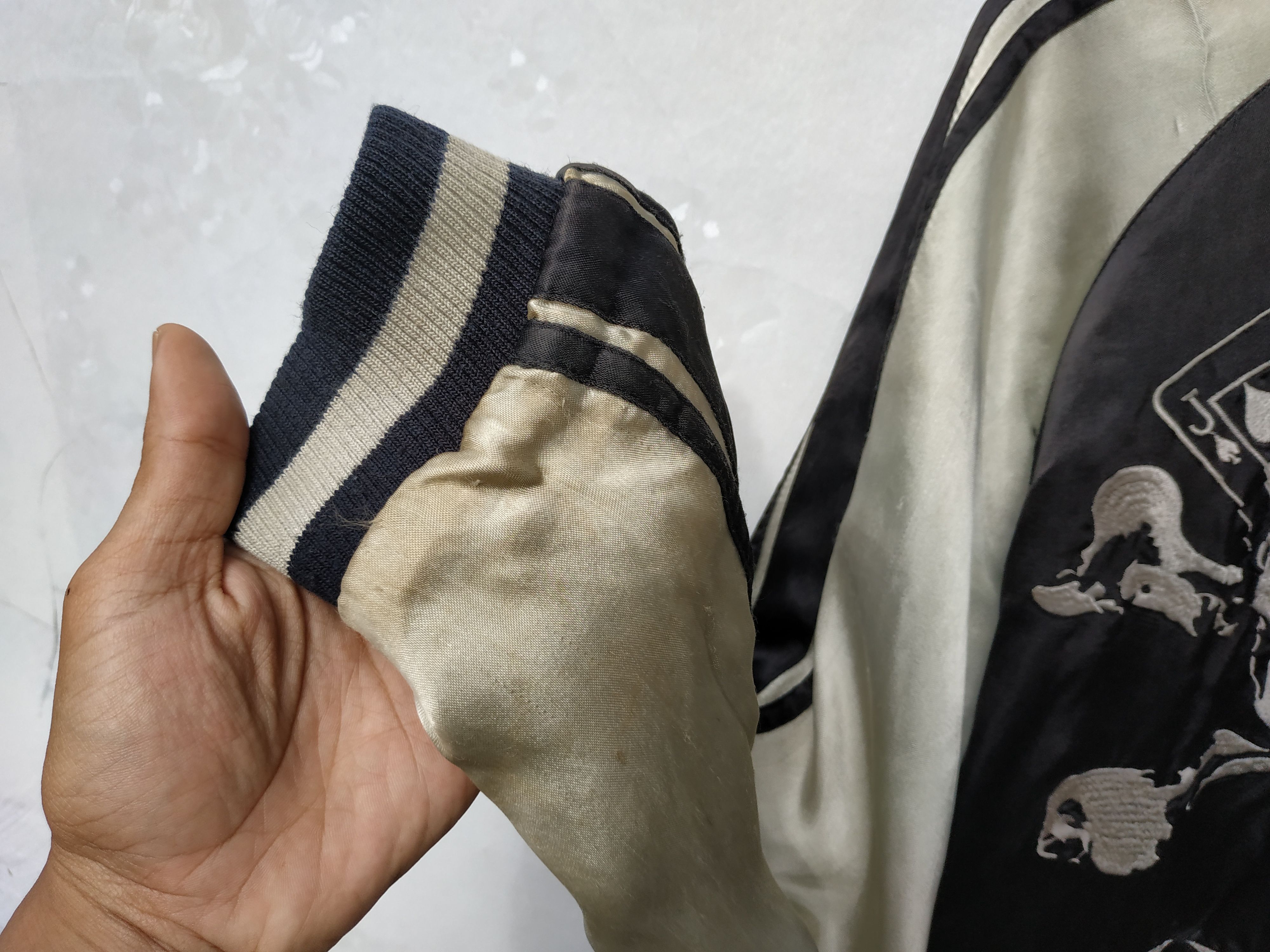 Japanese Brand Fit S to M, Reversible Rayon Skulls Souvenir Jacket Size US M / EU 48-50 / 2 - 21 Thumbnail