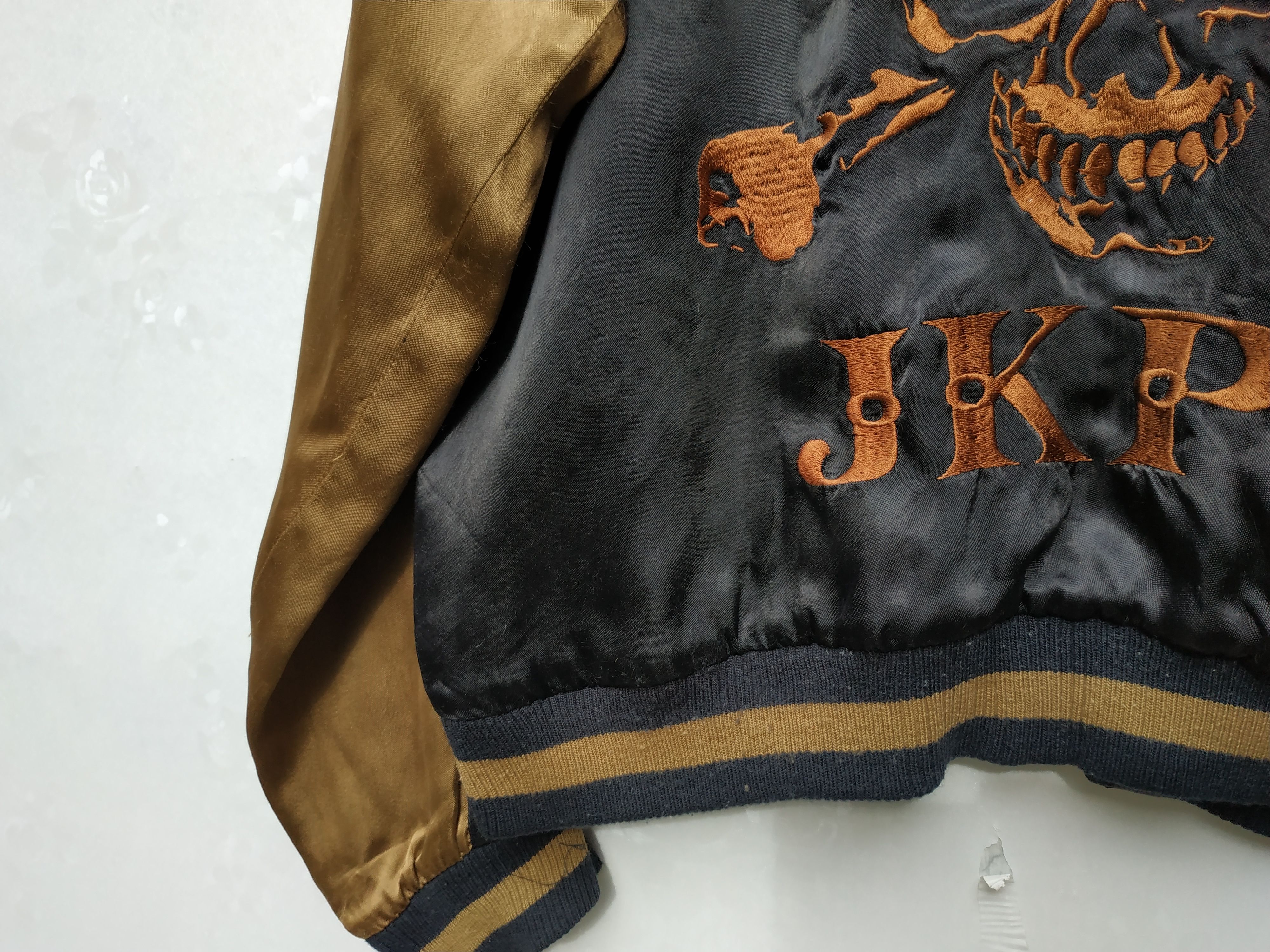 Japanese Brand Fit S to M, Reversible Rayon Skulls Souvenir Jacket Size US M / EU 48-50 / 2 - 11 Thumbnail
