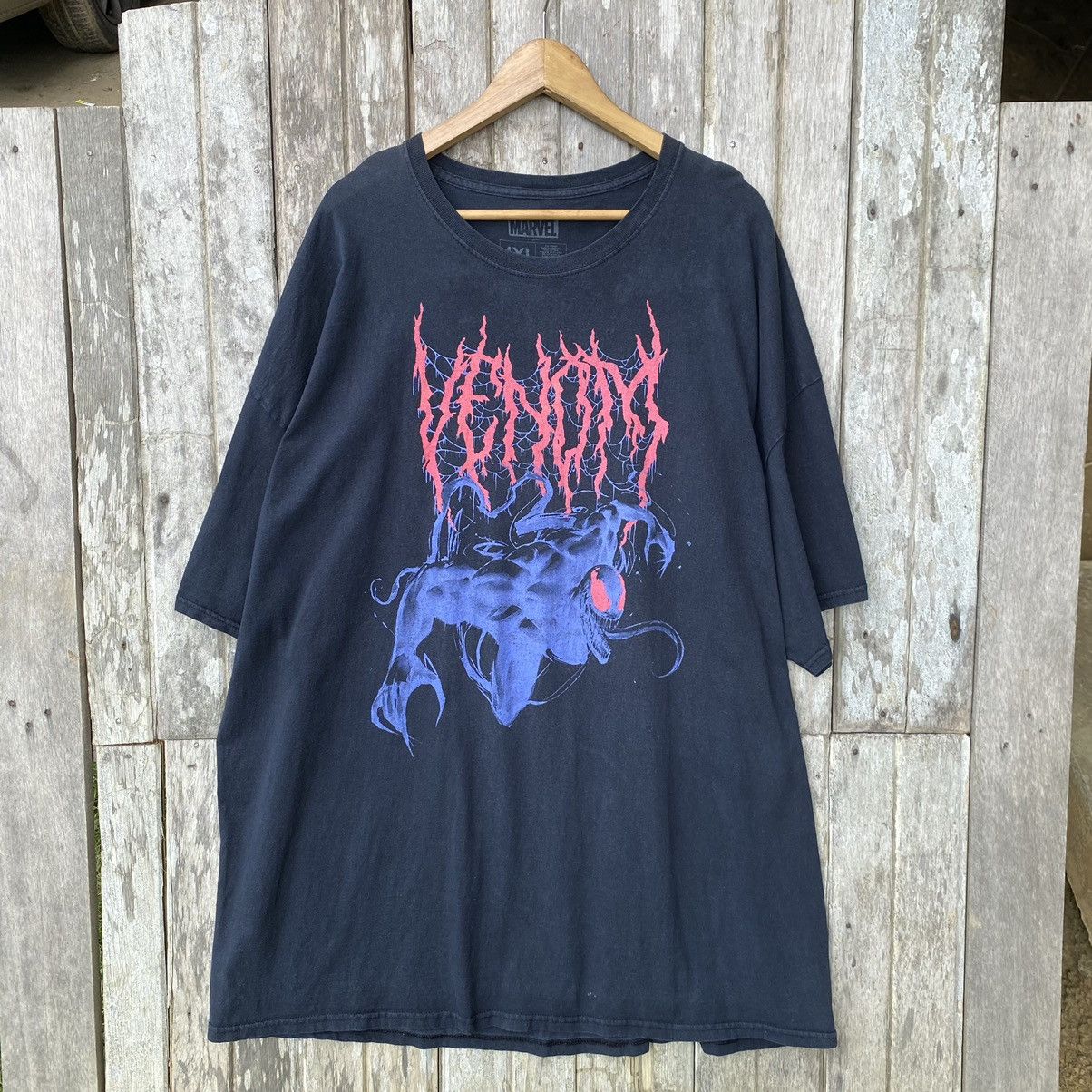 Marvel Comics Thrashed Faded Venom Marvel Comics Oversized 4XL Tee Size US XXL / EU 58 / 5 - 1 Thumbnail