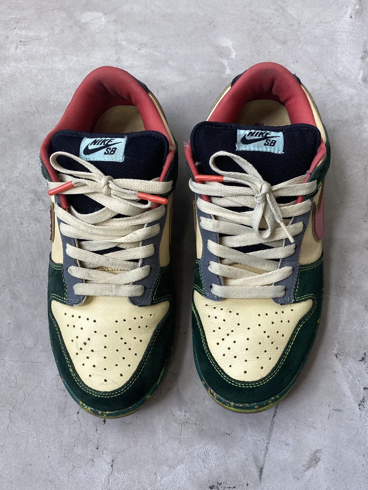 Nike 2008 Dunk Low Premium SB Mosquito Size US 10 / EU 43 - 4 Thumbnail