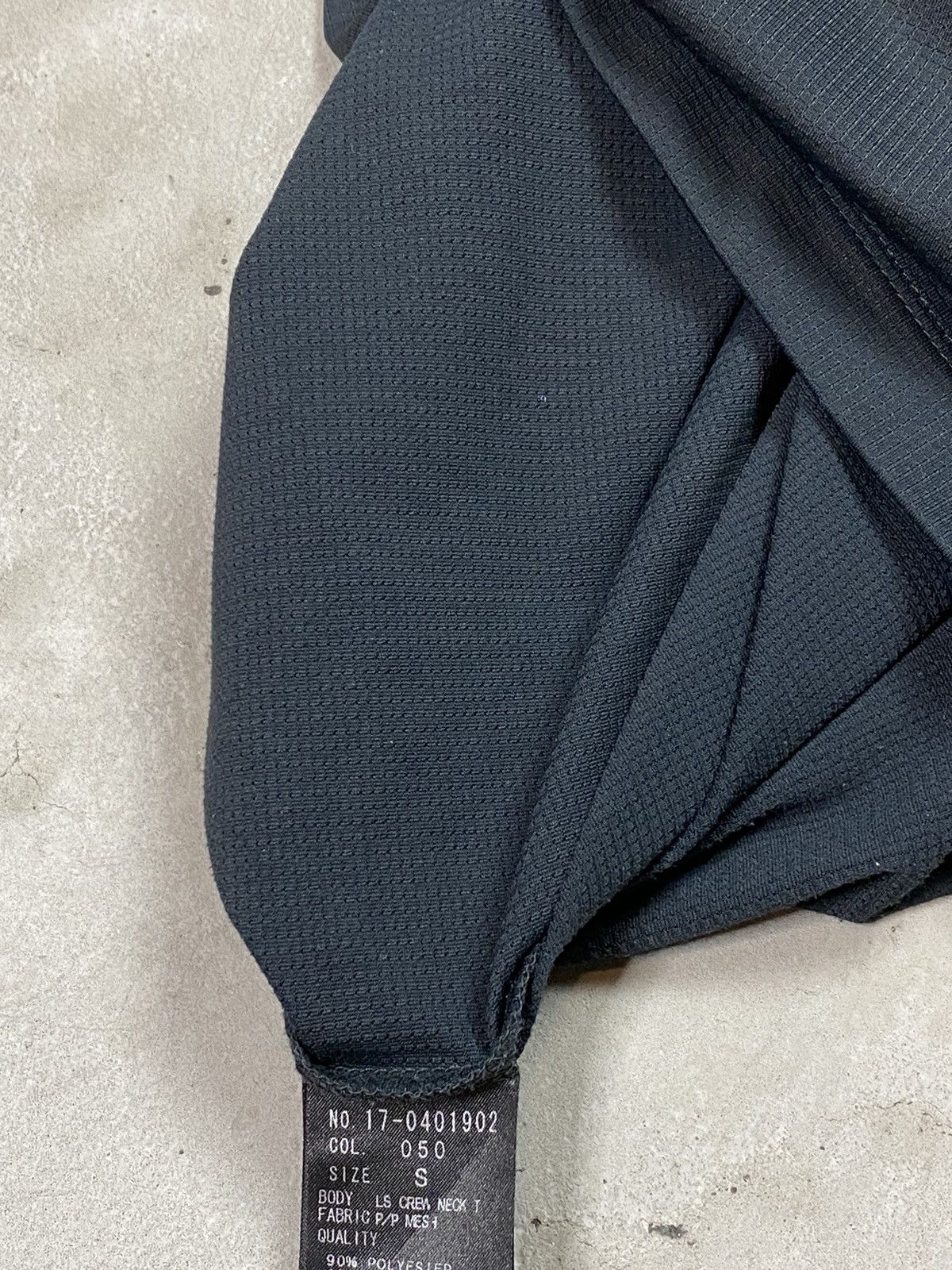Helmut Lang Helmut Lang OG Era Elbow Pocket Tech LongSleeve Size US M / EU 48-50 / 2 - 7 Thumbnail
