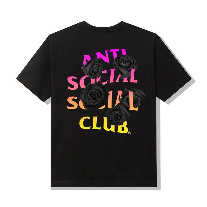Anti social social club in the lead black tee
