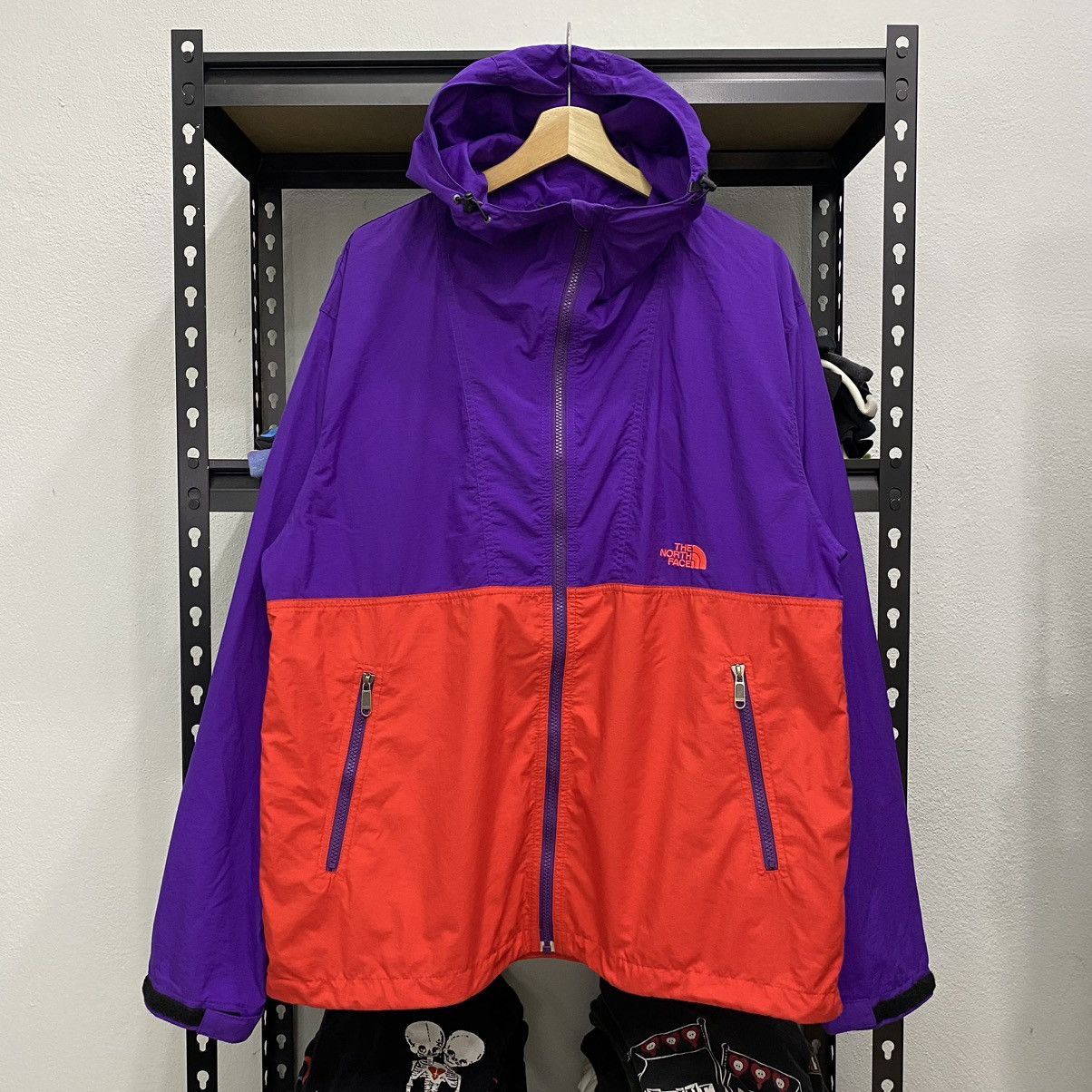 VINTAGE THE NORTH FACE HOODIE WINDBREAKER LIGHT JACKET