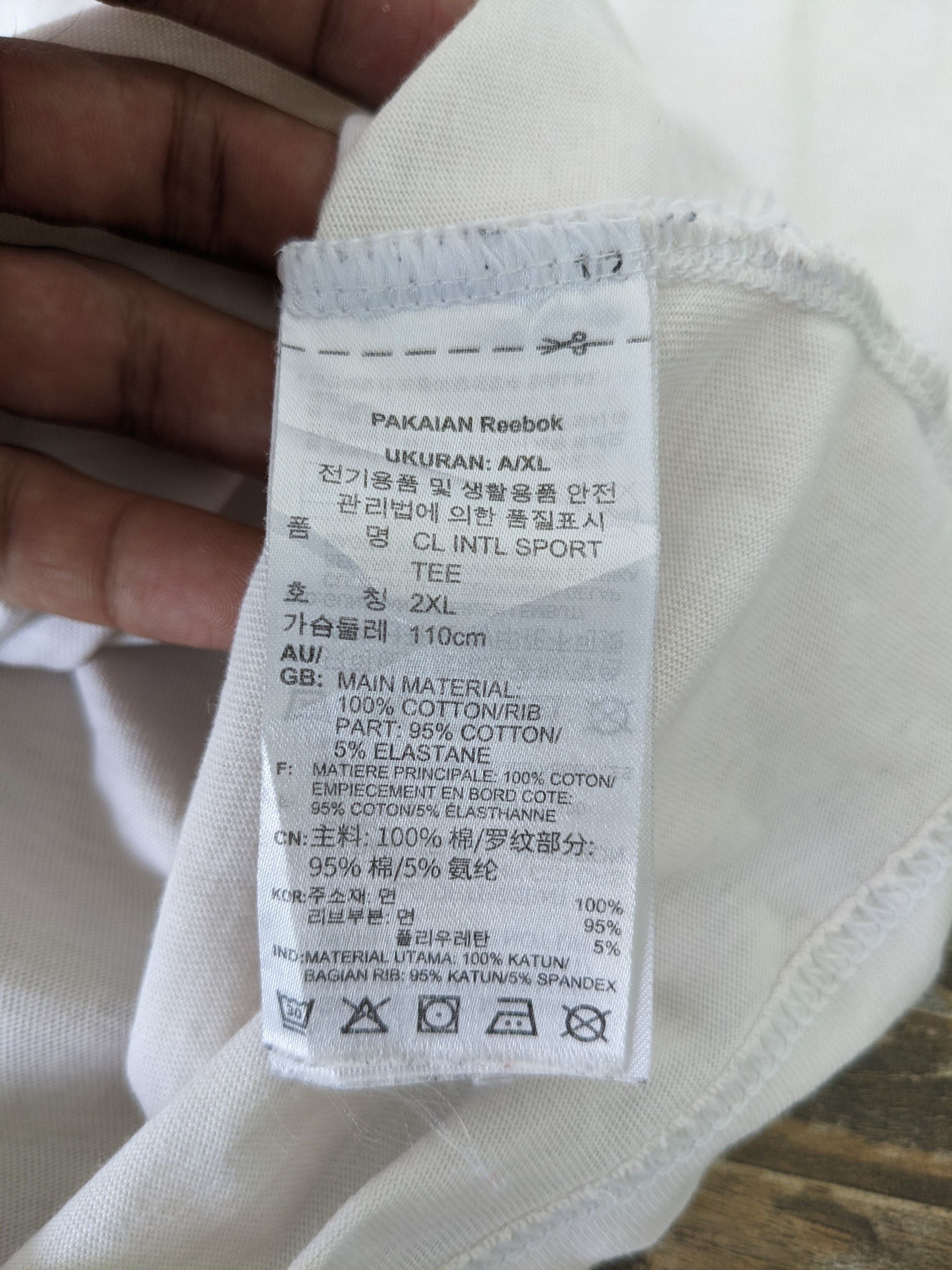Reebok × Vintage Vintage Reebok Tee International Association Size US M / EU 48-50 / 2 - 7 Thumbnail