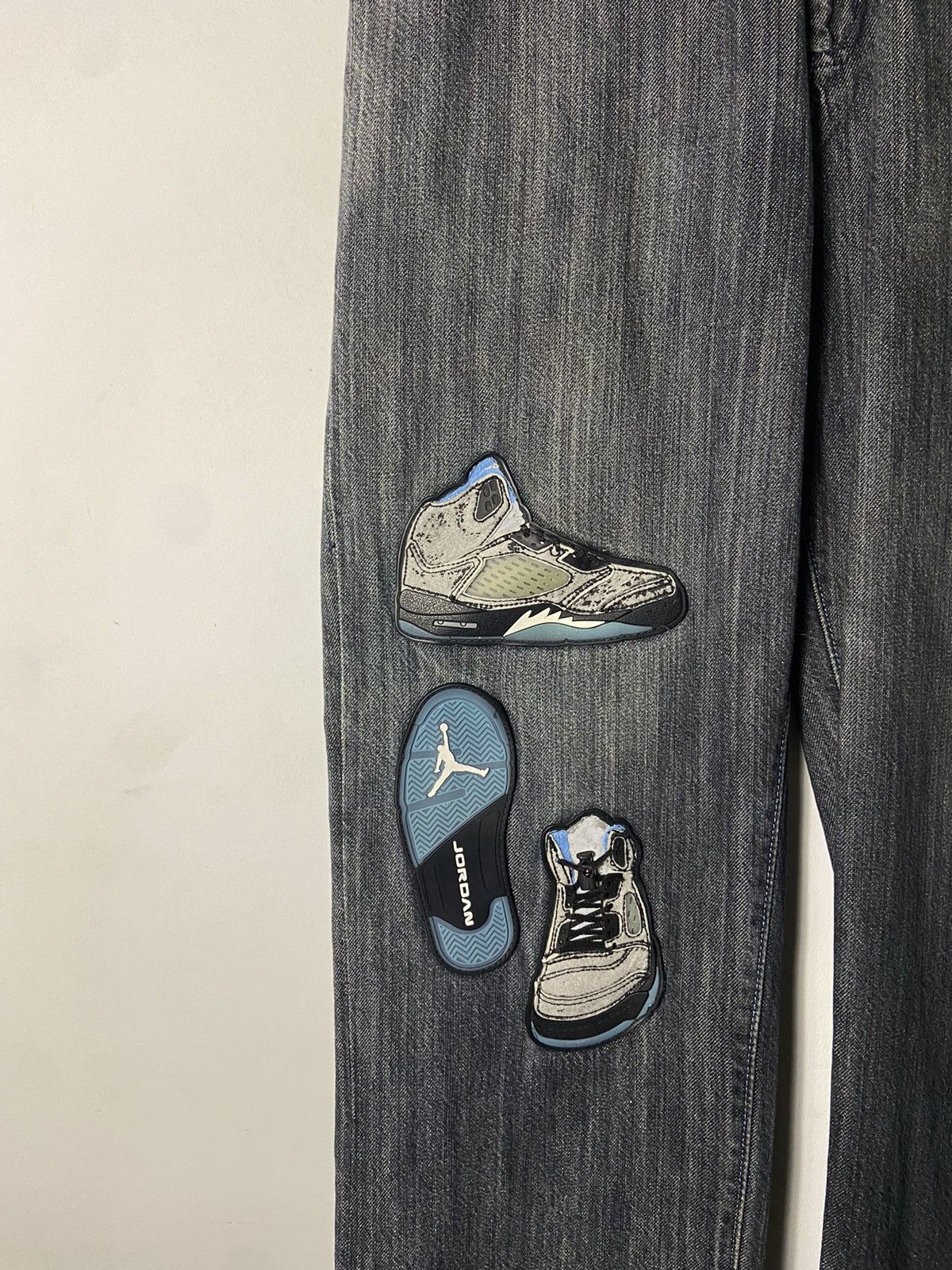 Jordan Brand 🔥LAST DROP🔥 AIR JORDAN JEANS WITH AJ SHOES 3 PATCH Size US 34 / EU 50 - 5 Thumbnail