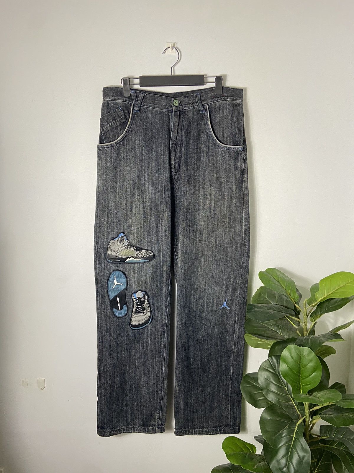 Jordan Brand 🔥LAST DROP🔥 AIR JORDAN JEANS WITH AJ SHOES 3 PATCH Size US 34 / EU 50 - 1 Thumbnail