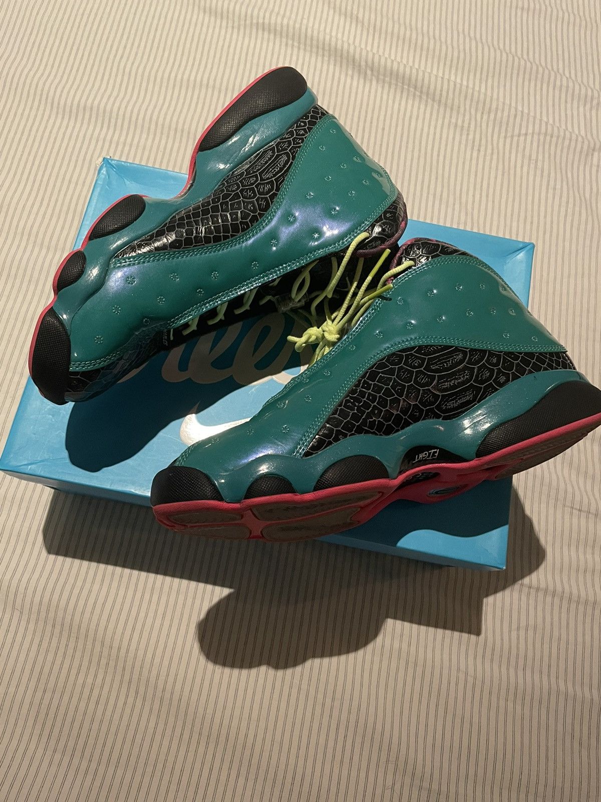 Jordan Brand Jordan 13 Doernbecher Size US 9.5 / EU 42-43 - 2 Thumbnail