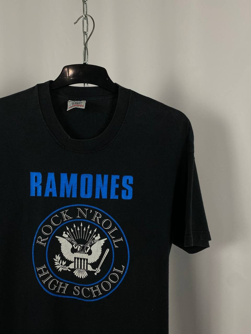 Band Tees Rare 90x Single Stitch Ramones Hey Ho Lets shirts size XL Size US XL / EU 56 / 4 - 2 Thumbnail